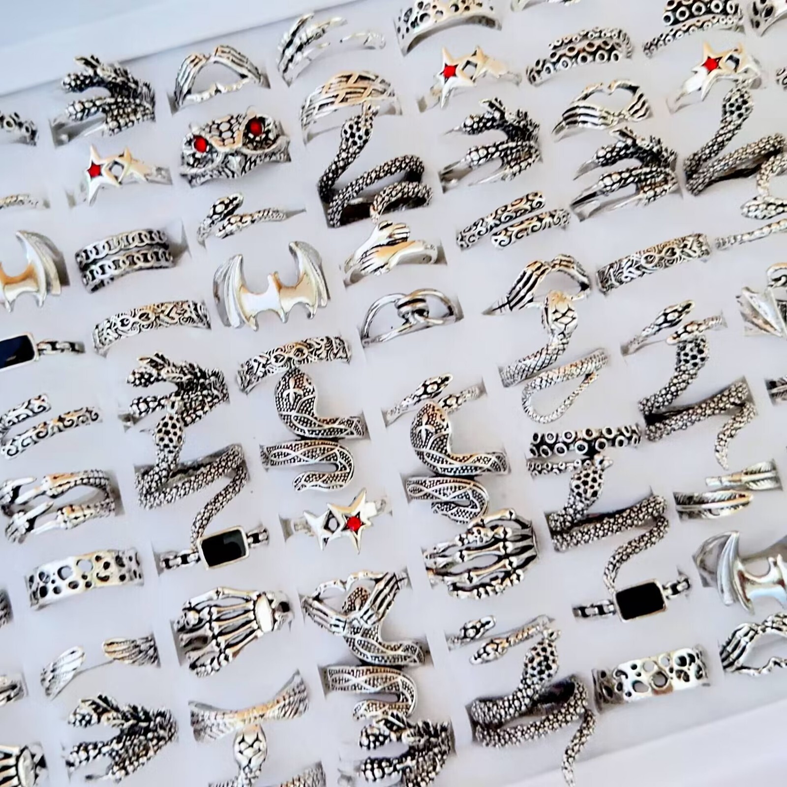 Bulk 30/50pcs Mix Animal Snake Vintage Rings Men Punk Alloy Metal Finger Ring