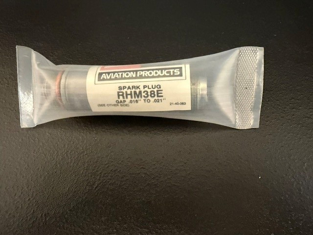 Champion Aircraft Spark Plug, P/N RHM38E (New Surplus)