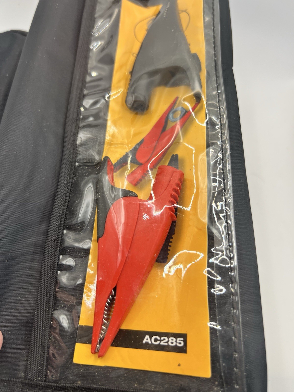Fluke TLK-225 SureGrip Master Accessory Set Multimeter Test Leads Kit