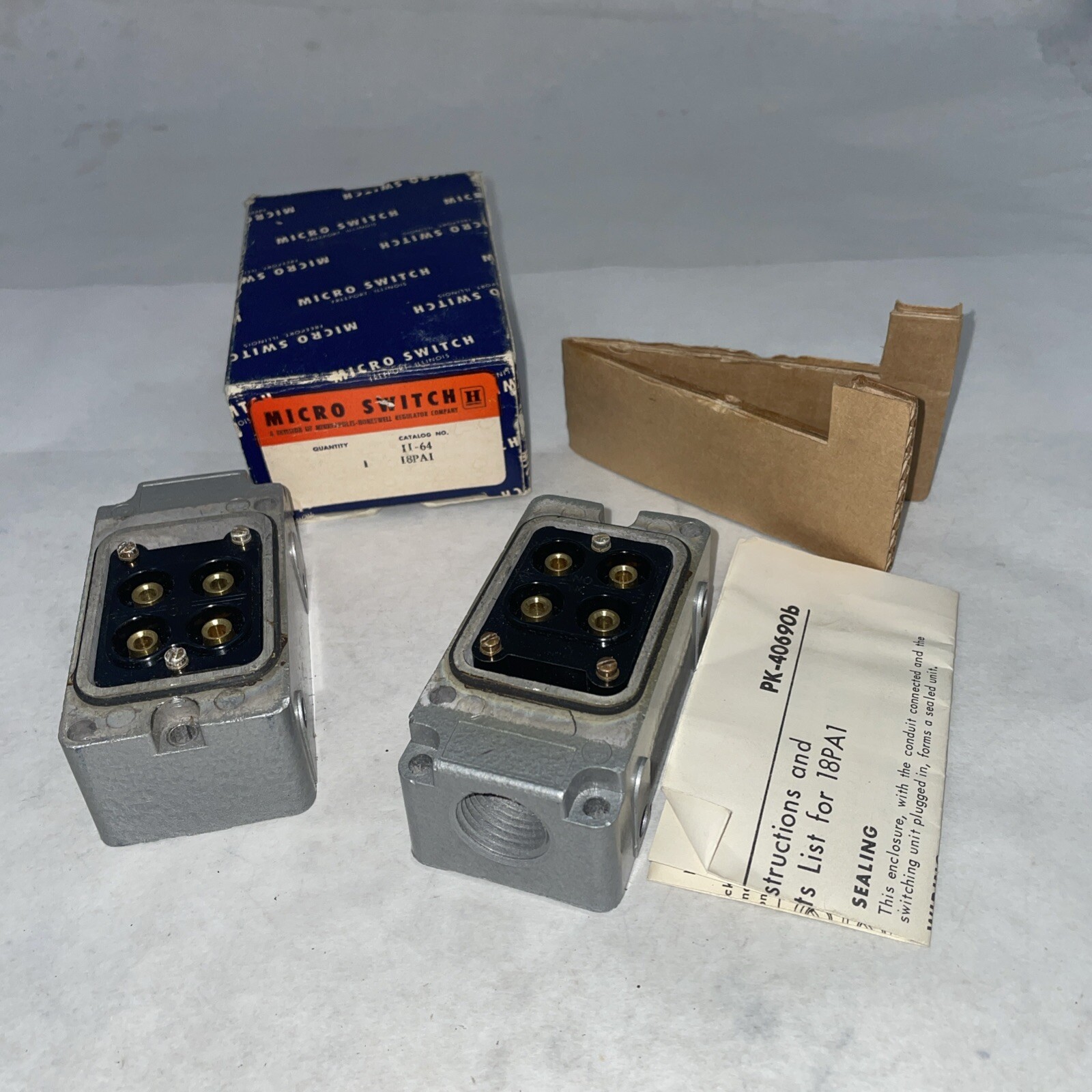 Lot of 2 Honeywell 18PA1 Micro Switches Industrial Limit Switch New Open Box