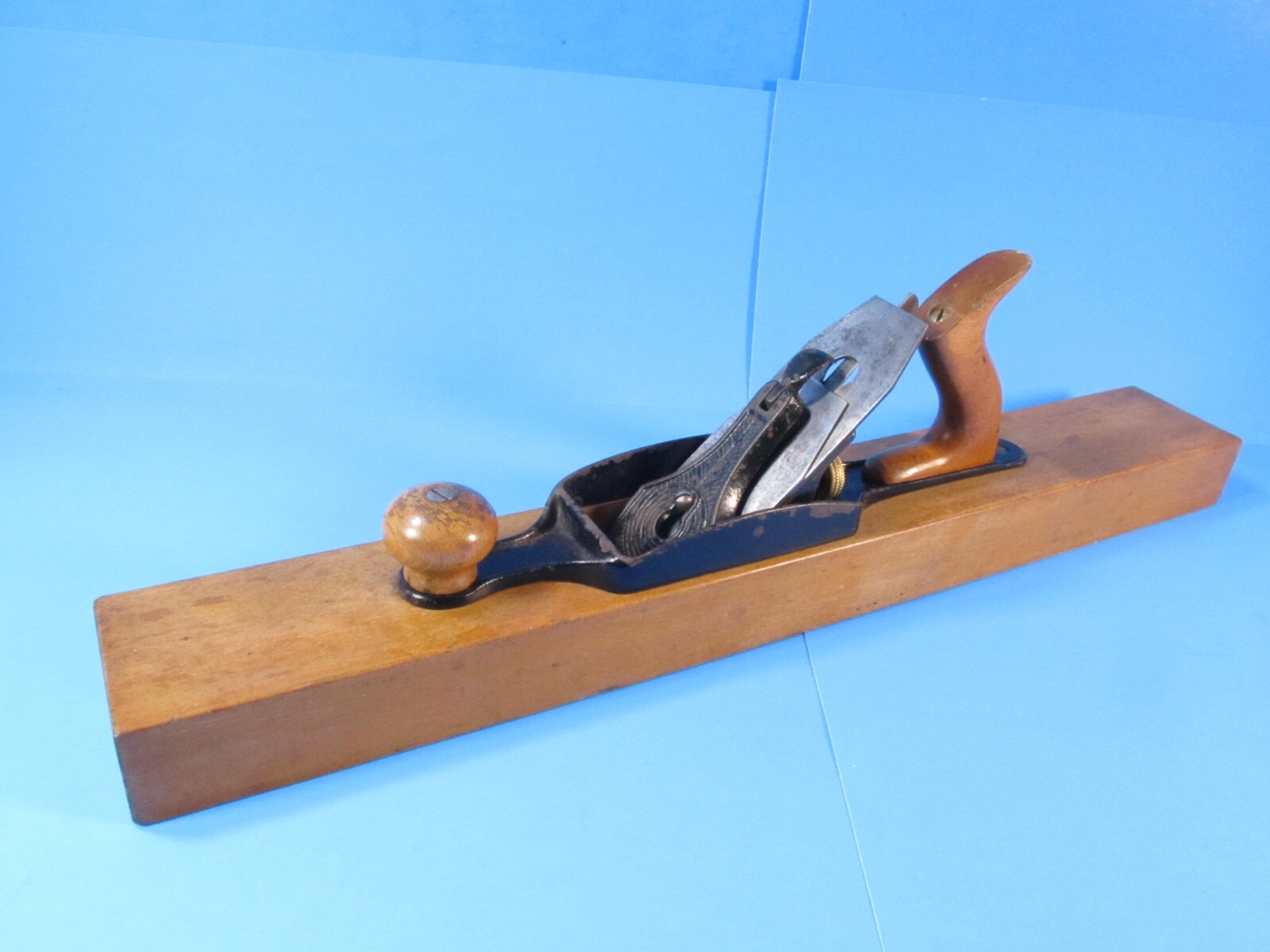 Hickory brand of Kelley-How-Thomson Duluth MN transitional wood plane by Sargent