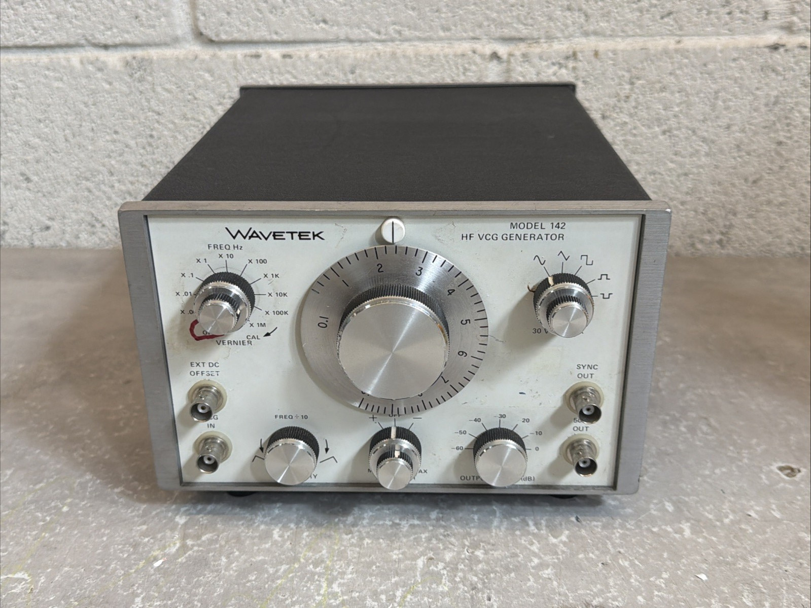 Wavetek HF VGC Model 142 Voltage Controlled Noise Generator