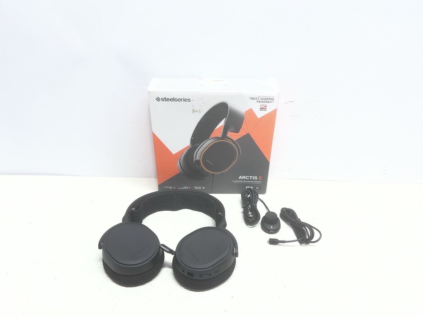 SteelSeries Arctis 5 Gaming Headset - Black  -