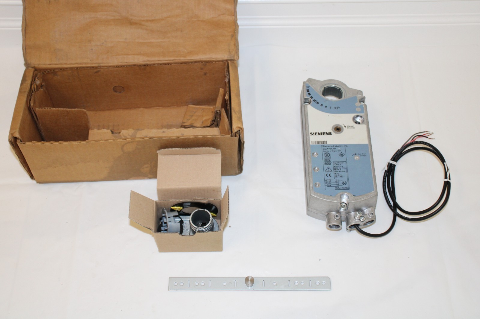 Siemens GCA161.1P GCA Series Spring Return Electronic Damper Actuator "NEW"