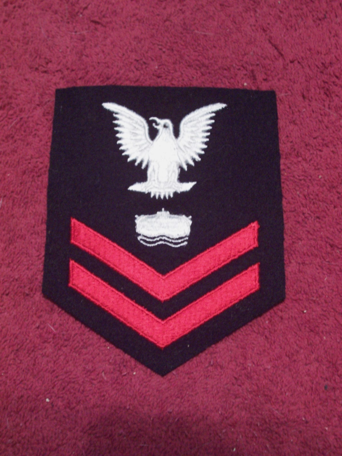 ORIG  WW II US NAVY BLUE WOOL  2nd. CLASS MINEMAN RATE PATCH UNISSUED