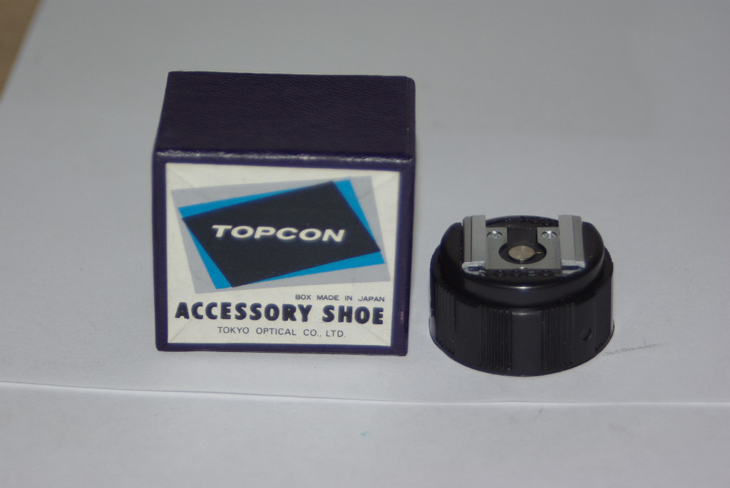 NEW TOPCON SUPER DM D RE ACCESSORY FLASH HOT SHOE ADAPTER in ORIGINAL BOX
