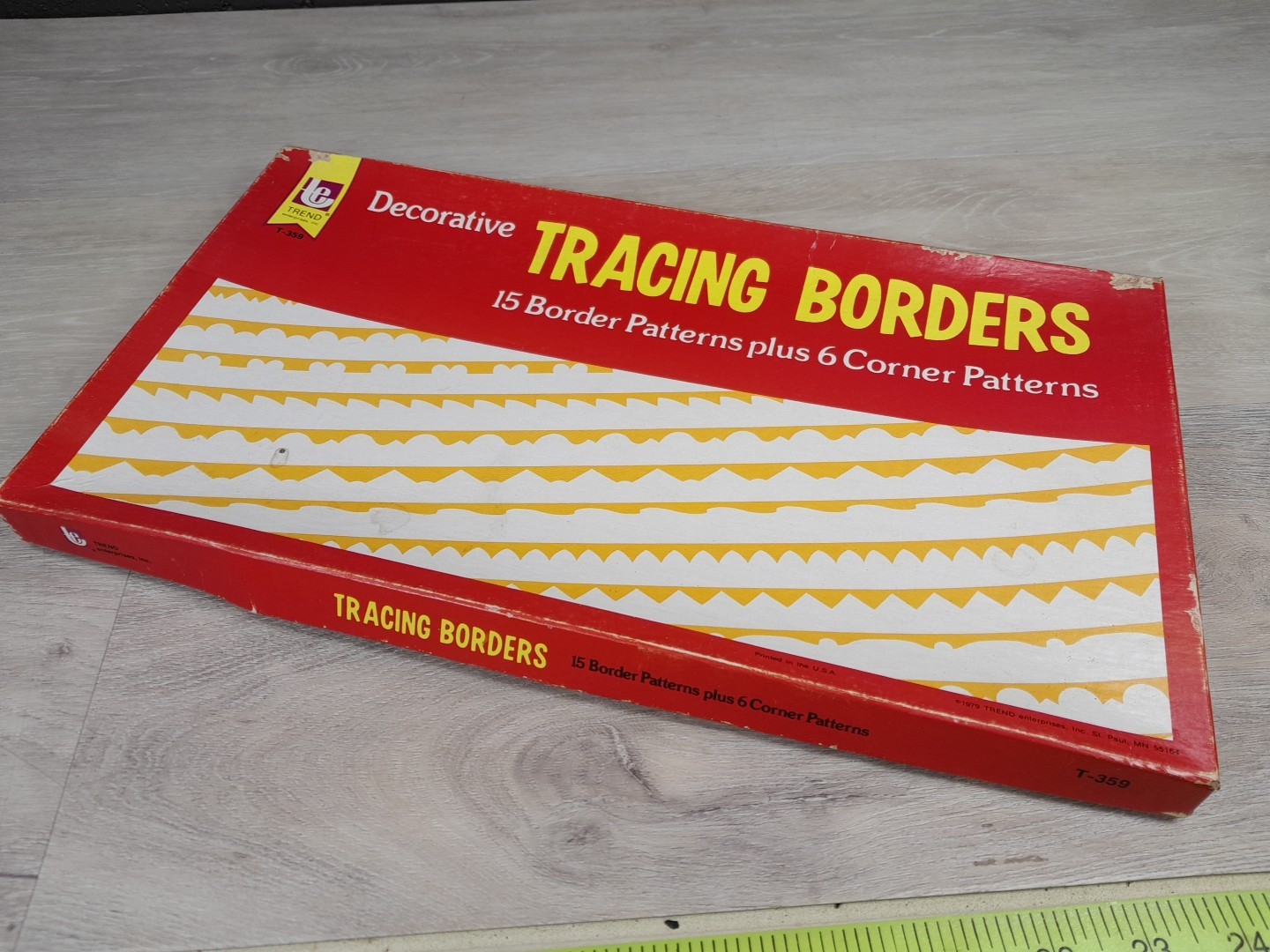 Decorative Tracing Borders Tagboard Bulletin Board 15 Patterns 6 Corners Vintage