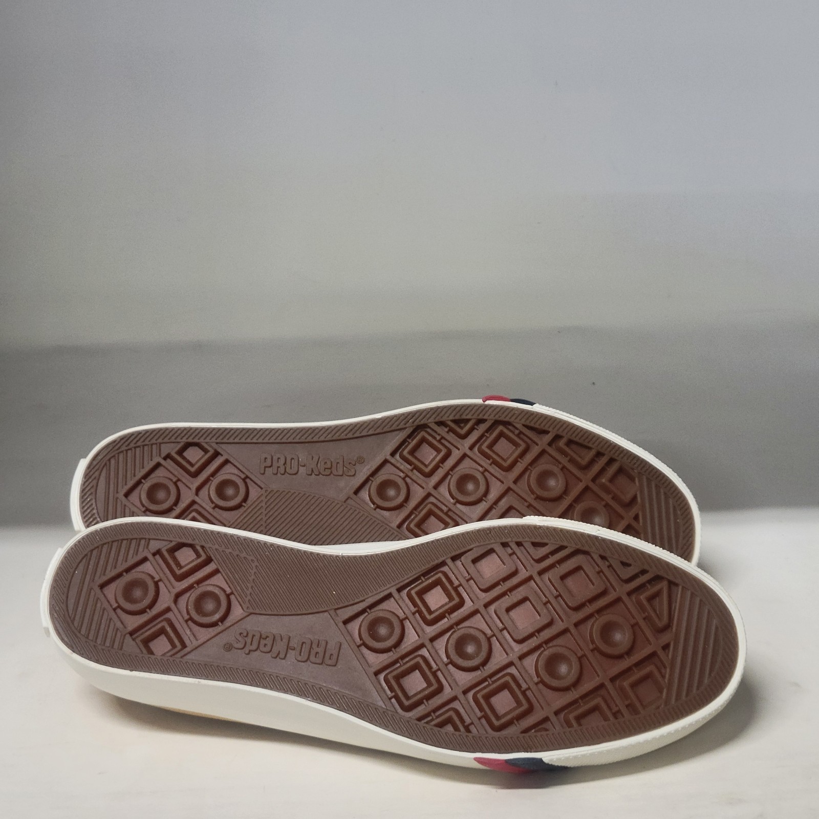 Pro-Keds Royal Lo Parchment Tan Mens Size 7.5M