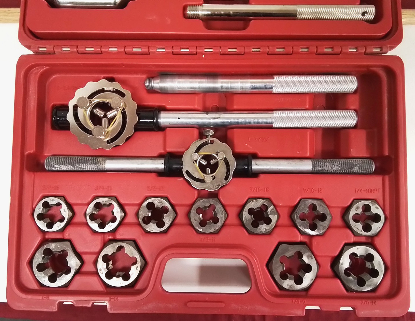 MAC Tools TD25SAES-US 25 Piece SAE Tap And HEX Die Set