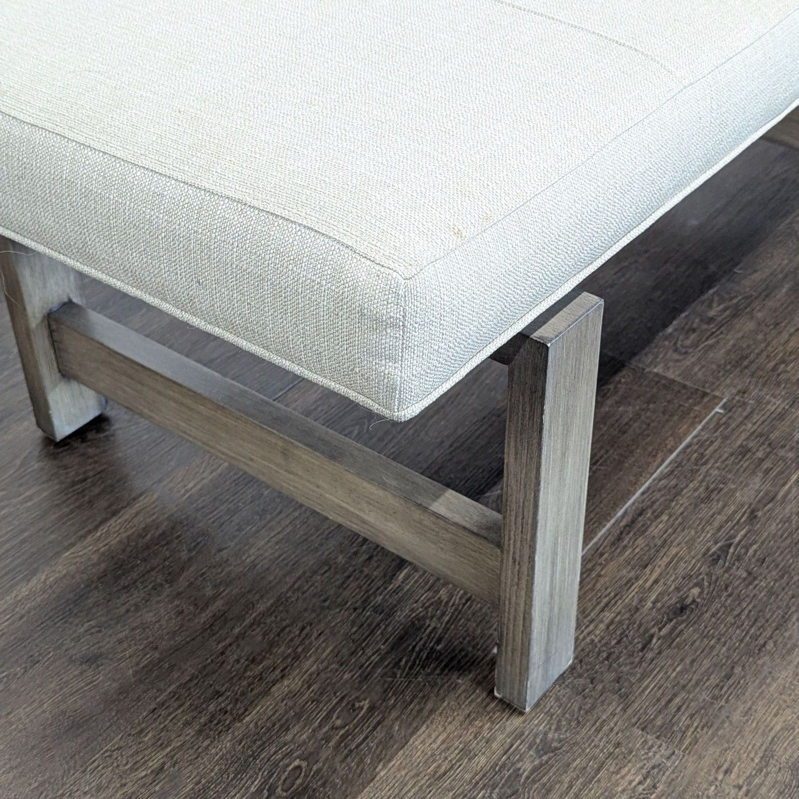 Vanguard Furniture Michael Weiss Bench