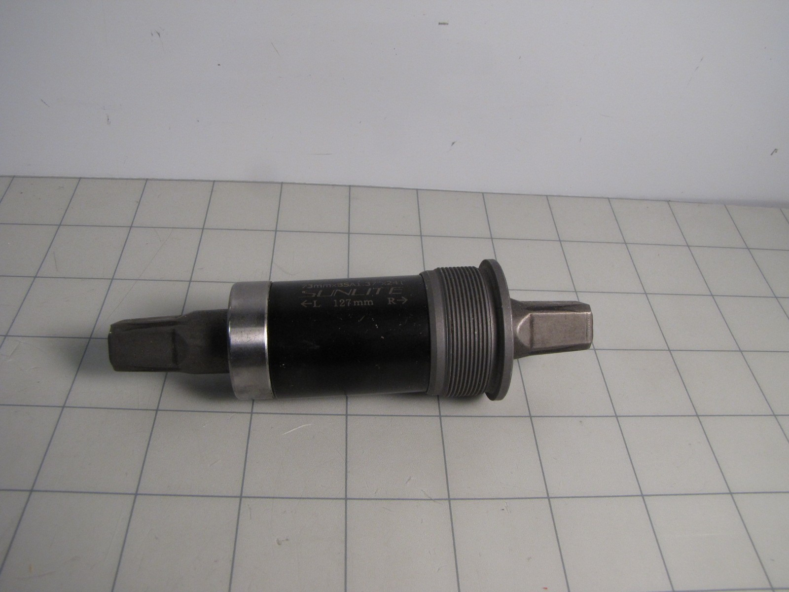 Sunlite 73mm x BSA 1.37" x 24T Bottom Bracket 127mm NEW (no bolts)