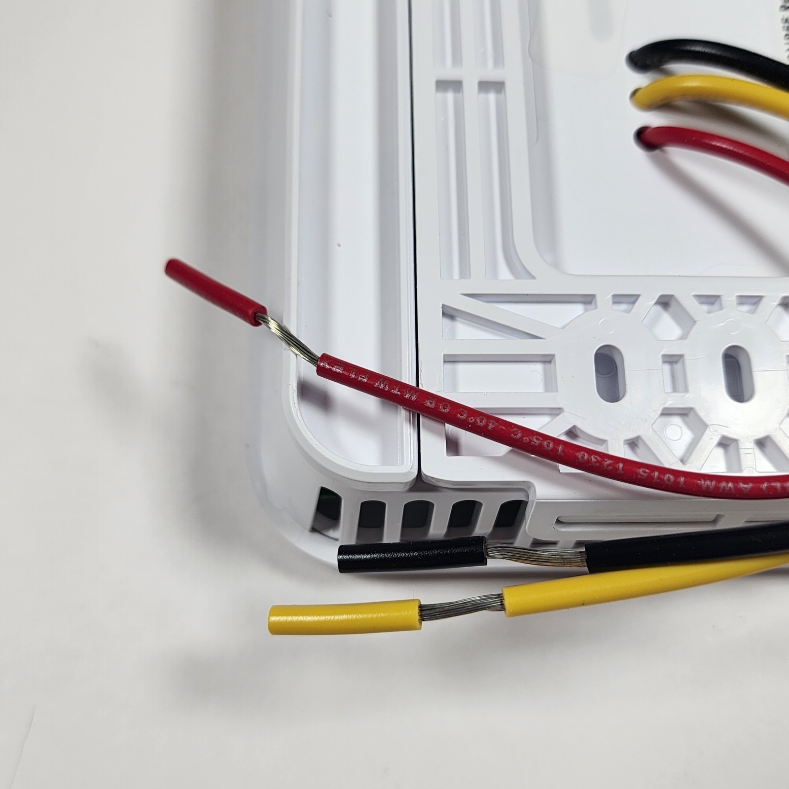 Stelpro Non-Programmable Electronic Thermostat for Baseboards and Convectors