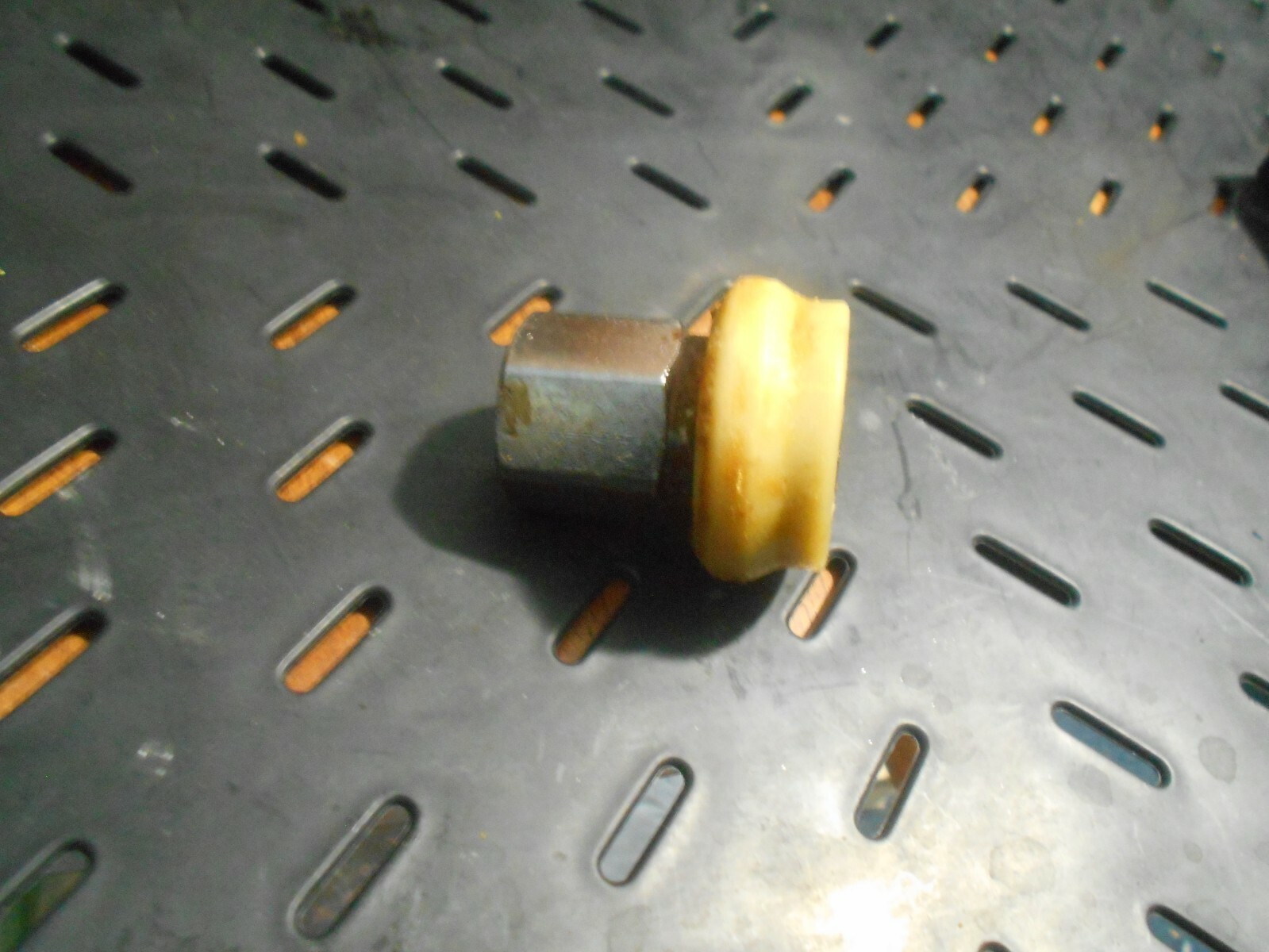 GILES CF-400 QUICK DISCONECT FEMALE COUPLING PART # 41900