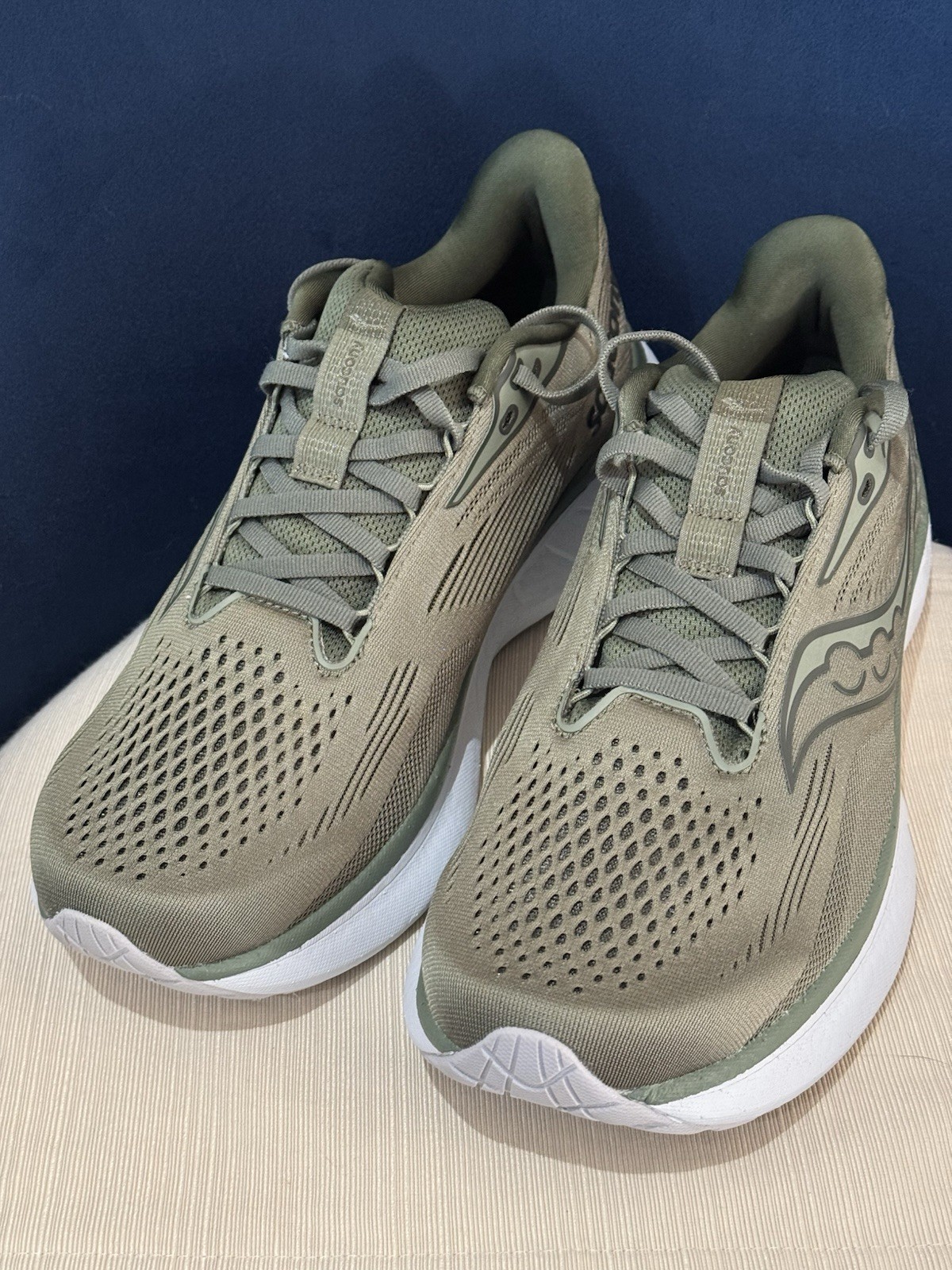 Saucony Ride 18 Running Shoe Olive Green Color - Men's Size 8.5 US New