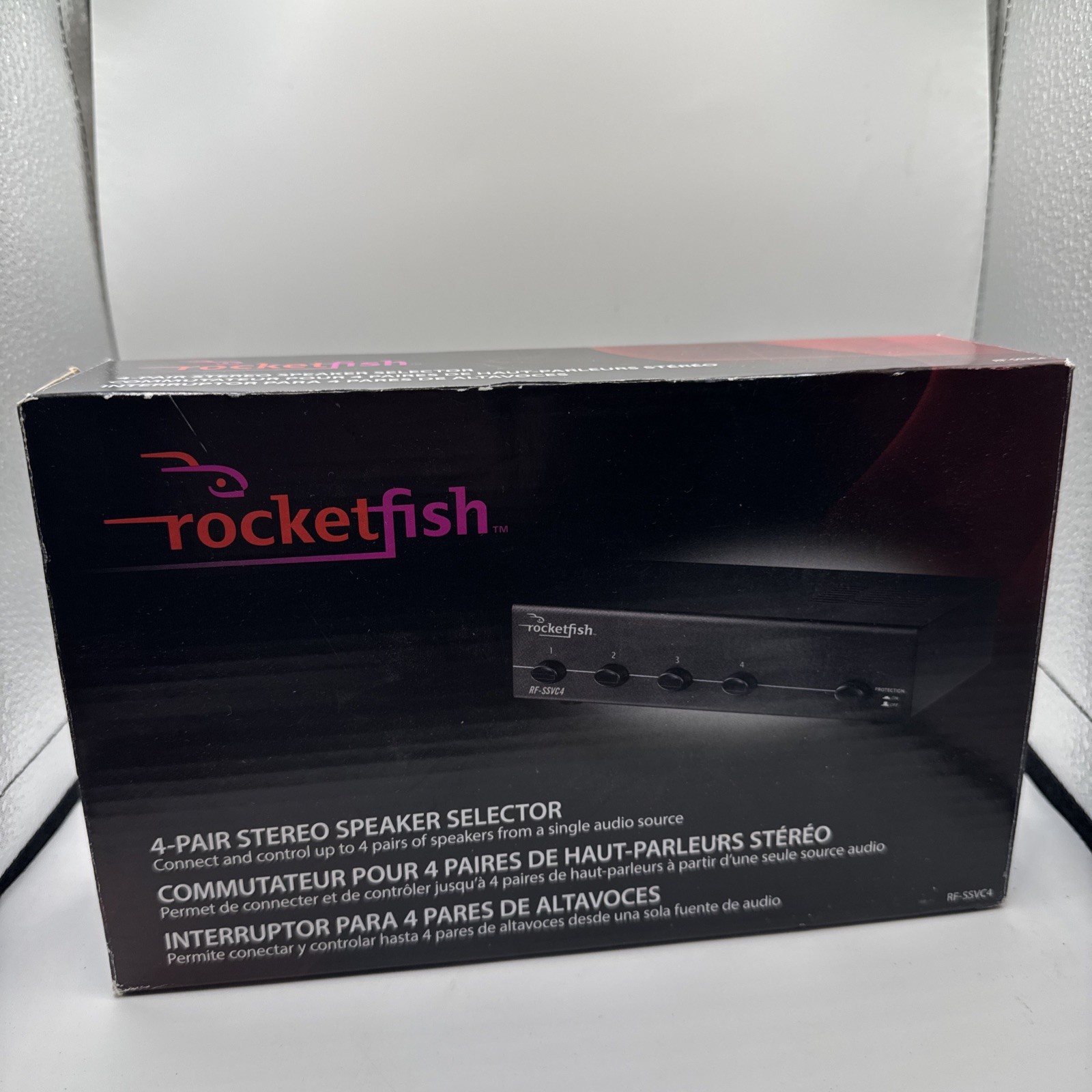 RocketFish RF-SSVC4 4-Pair Stereo Speaker Selector with Volume Control