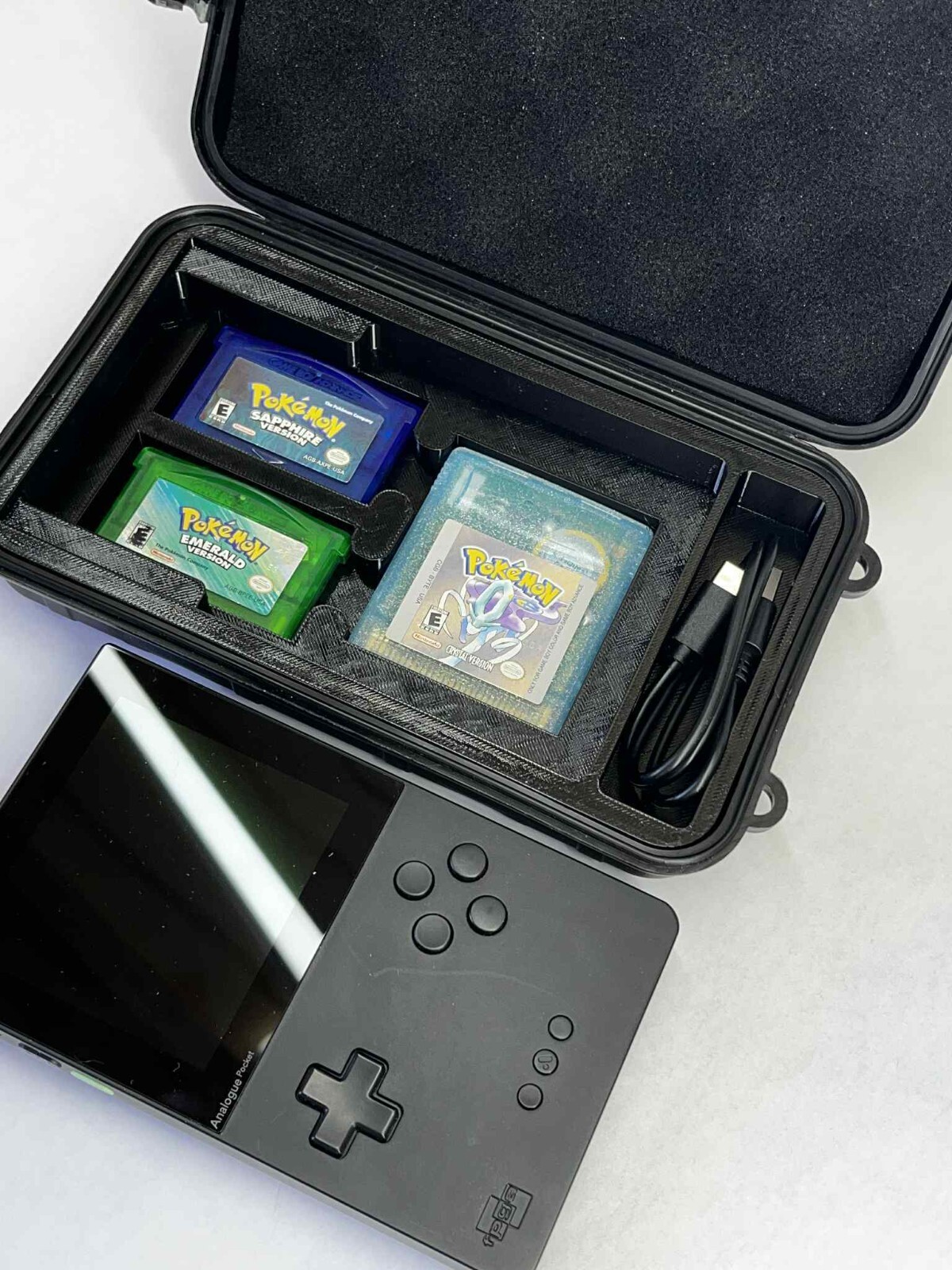 Analogue Pocket Carrying Case – Holds 4 Games + USB-C Slot | Compact Travel Case