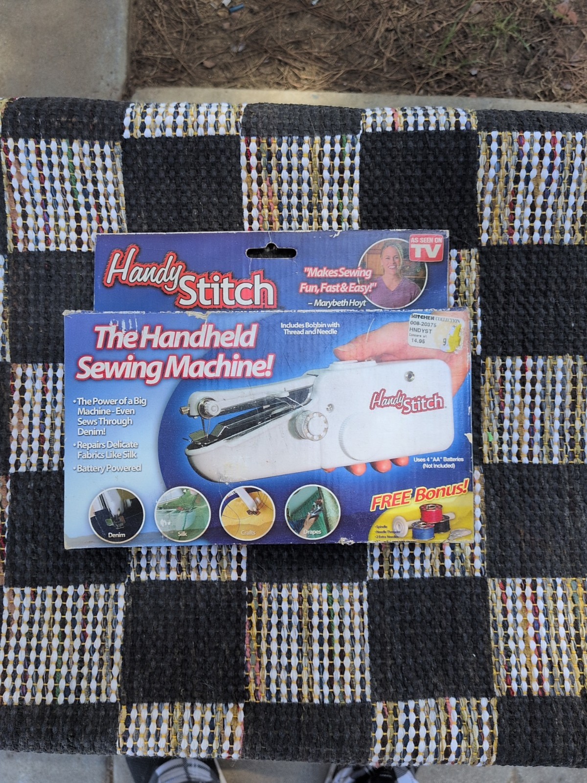 Handy Stitch Handheld Sewing Machine  Uses Batteries Portable Cordless Easy