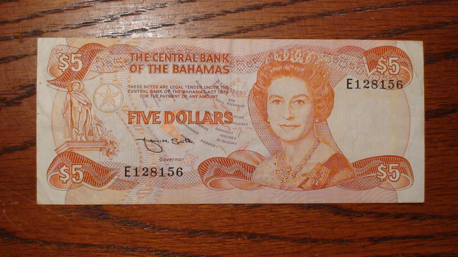 1984 BAHAMAS CENTRAL BANK Five Dollar Note Circulated $5 Bill PRICED TO SELL!