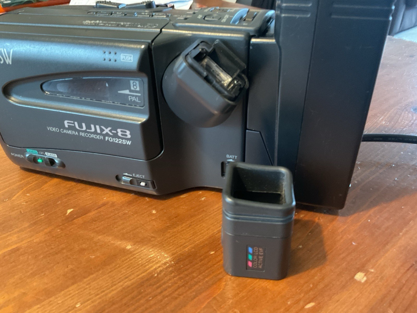 Fuji FG122SW | Video8 camcorder with box and accessories (tested - needs repair)