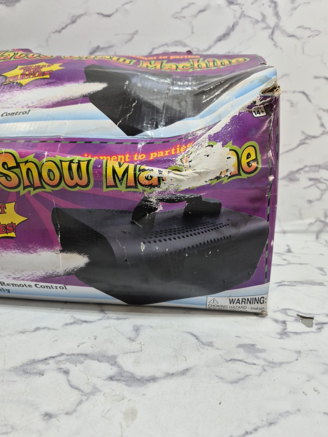 470Watt ParyySnow Machine Machine with Remote Control NIB Cib