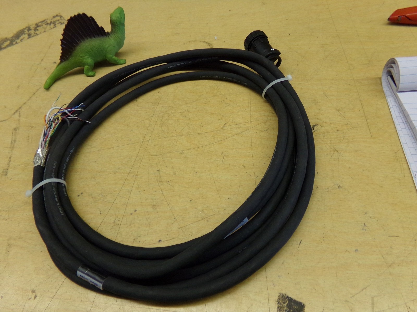 NEW 2090-CFBM6DD-CCAA05 Feedback Cable, No Connector, Series A *Free Shipping*