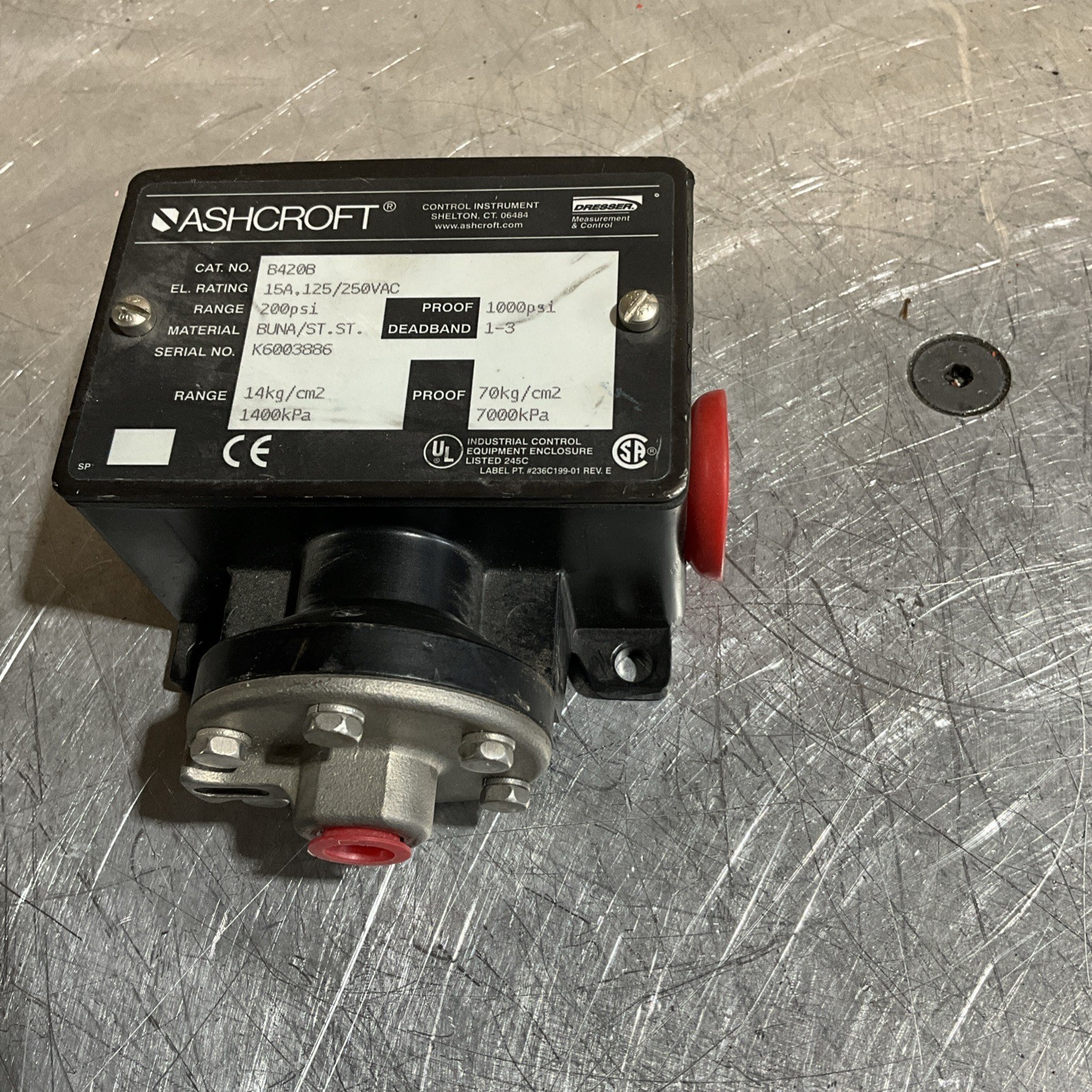 ASHCROFT B420B PRESSURE SWITCH 100PSI NOS