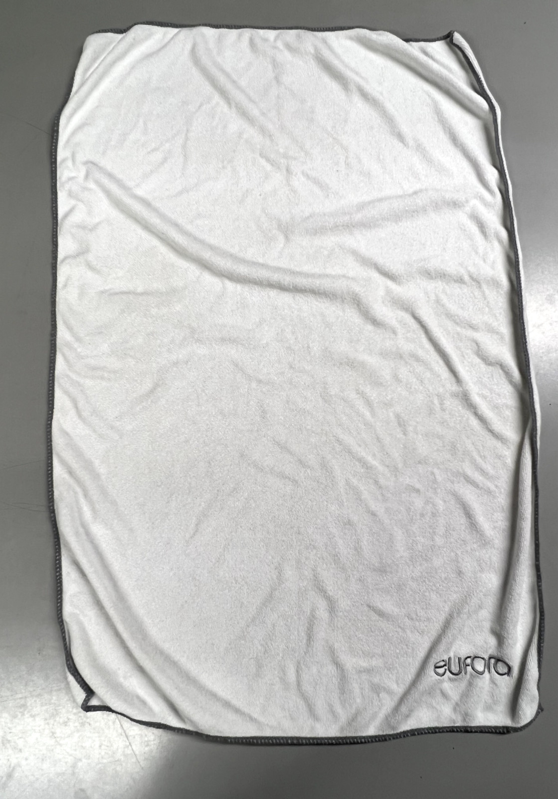 Eufora Large Cleansing Shammy Microfiber Cloth Towel - 20" x 30"