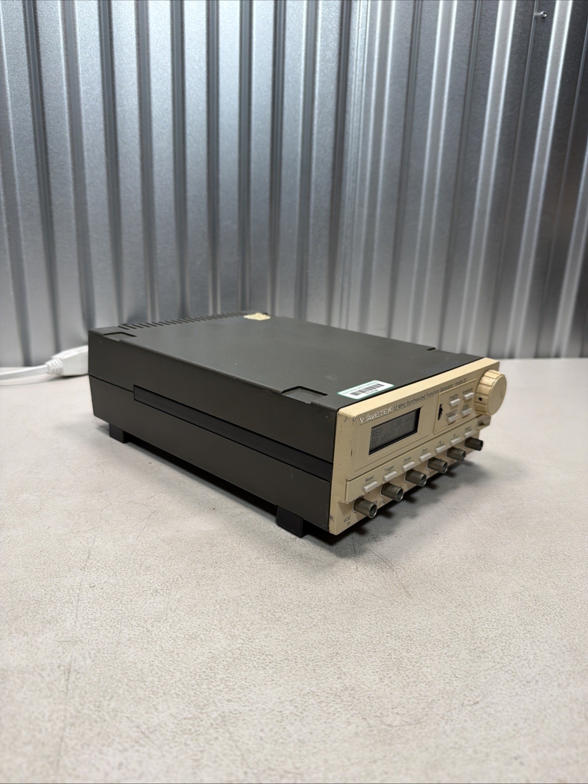 Wavetek Model 23 12 MHz Synthesized Function Generator - Working!