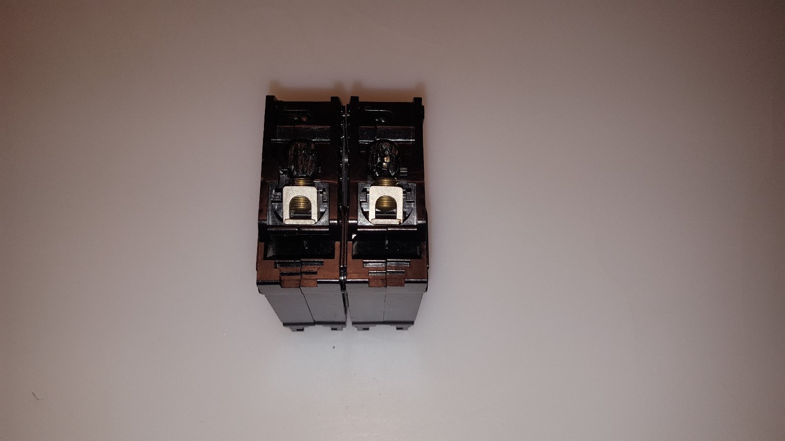Challenger C220 2 Pole 20 Amp 240 Volt Circuit Breaker