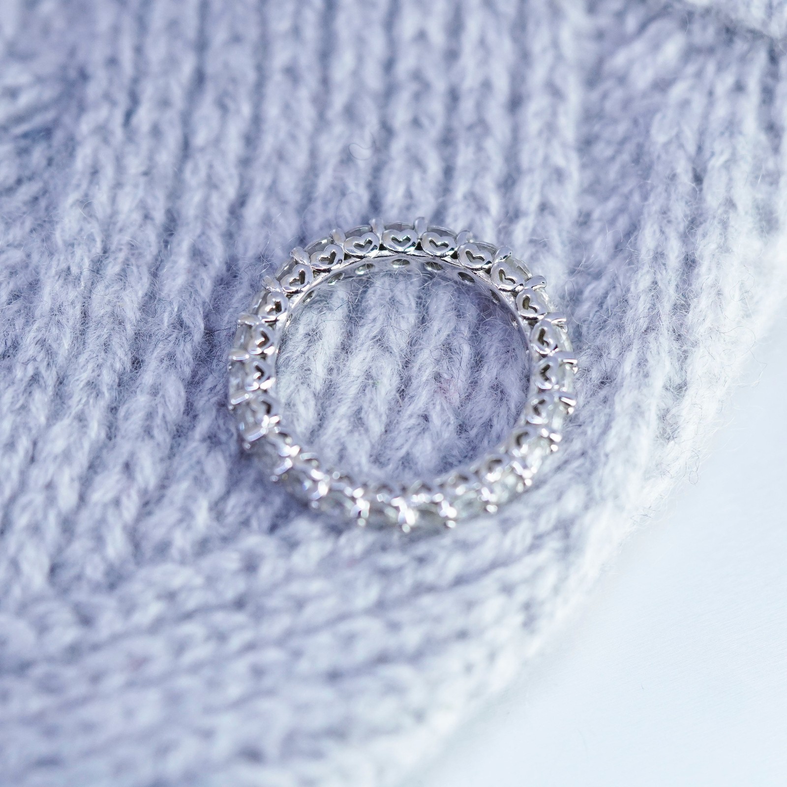 Size 8.25, vintage Sterling 925 silver wedding ring, Cz band