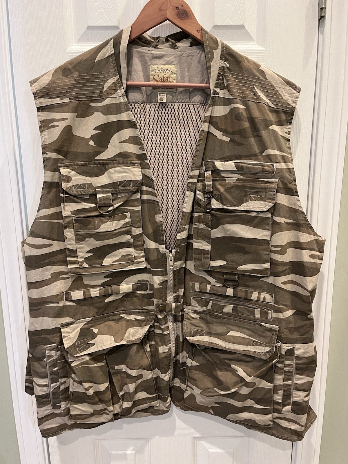 NWOT Cabelas Safari Series 16 Pocket Cargo Vest Camo Size 3XL Upland Hunting