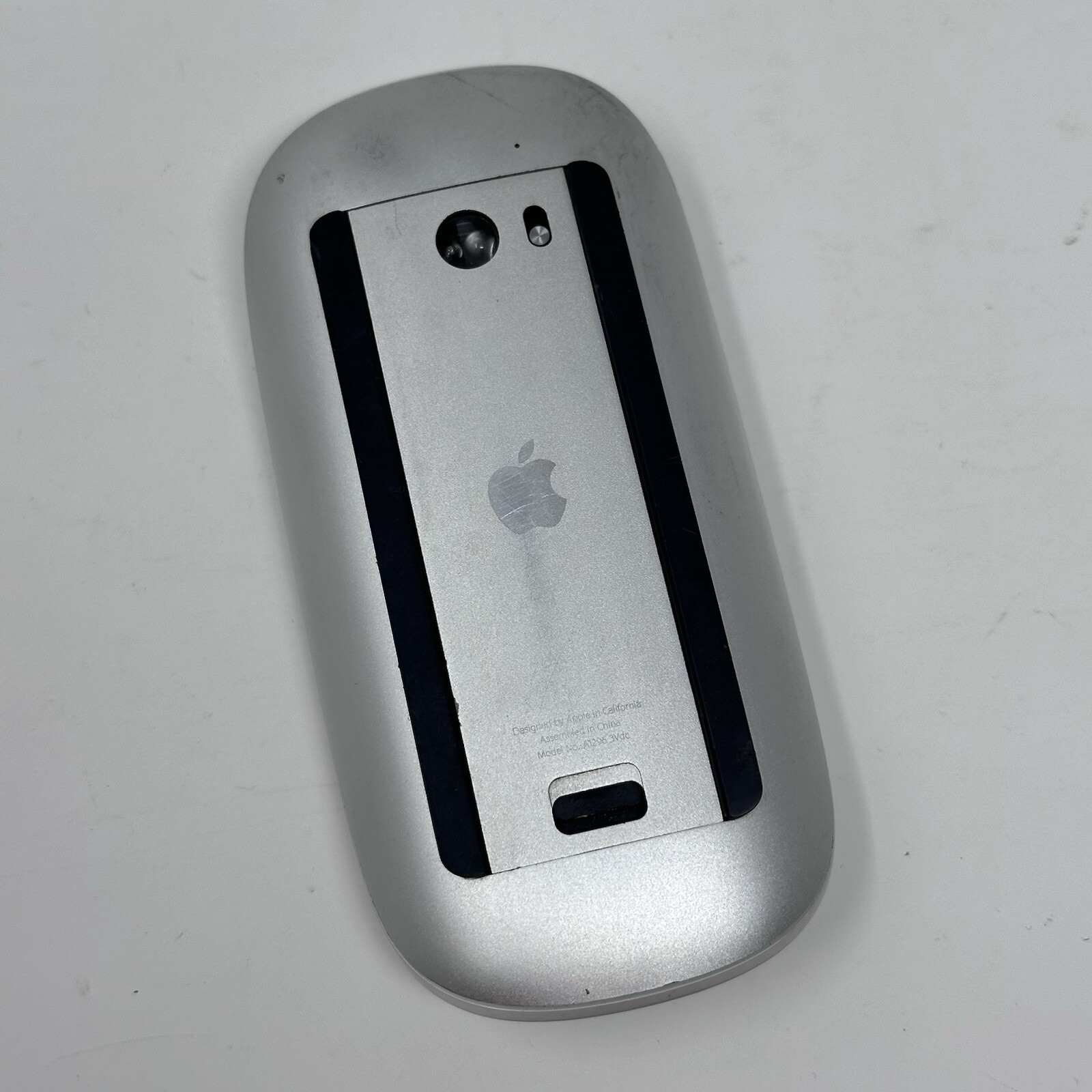 Apple Bluetooth Wireless Laser Multi-Touch Magic Mouse A1296 Genuine Authentic
