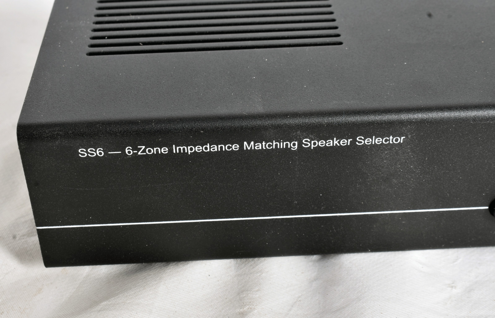 CATALYST AV 6 ZONE SPEAKER SELECTOR NEW OPEN BOX