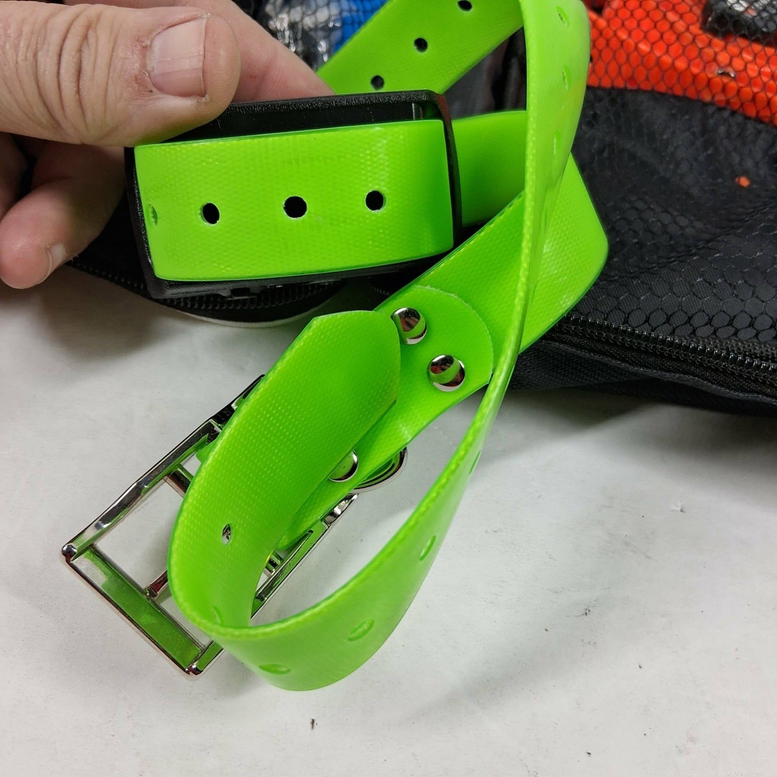 Aetertek AT-216 Dog Training System 2-Collar Kit 550M Range Orange Green Case