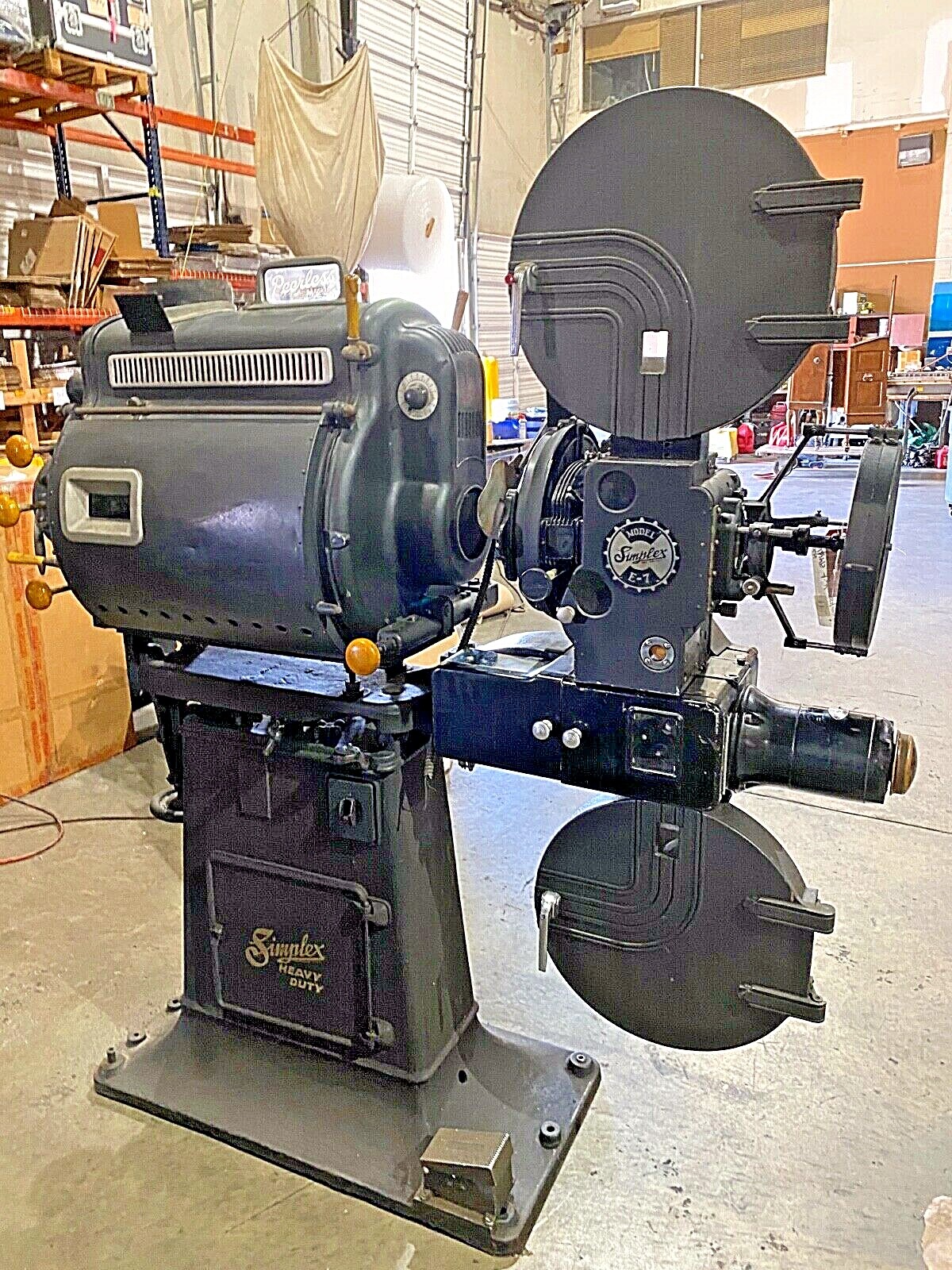 35mm Simplex E-7 Front Shutter & Western Electric Sound Head Art Deco Projector!