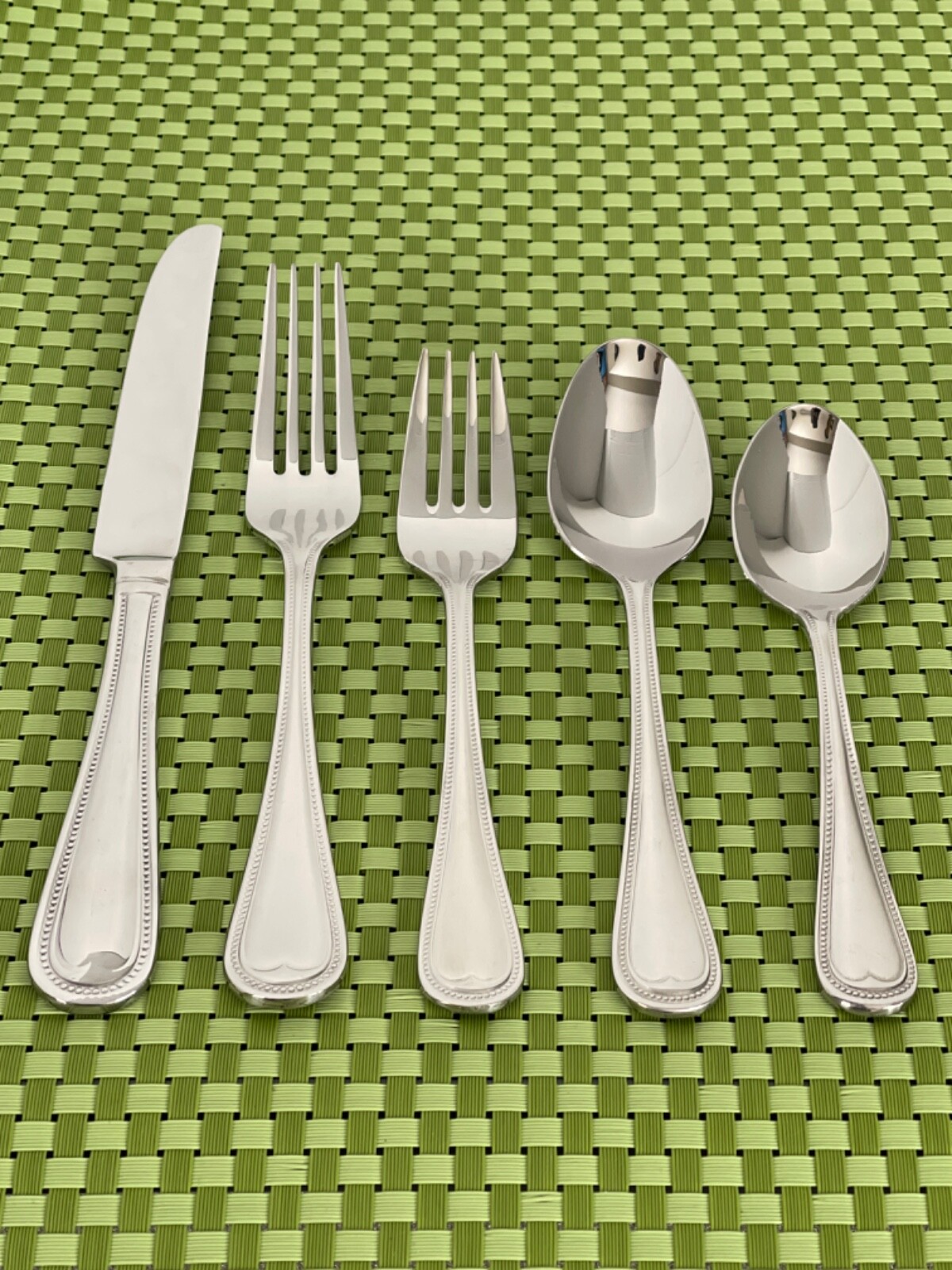 Reed & Barton ENGLISH GENTRY Stainless 18/10 Beaded Flatware SMART CHOICE E28N
