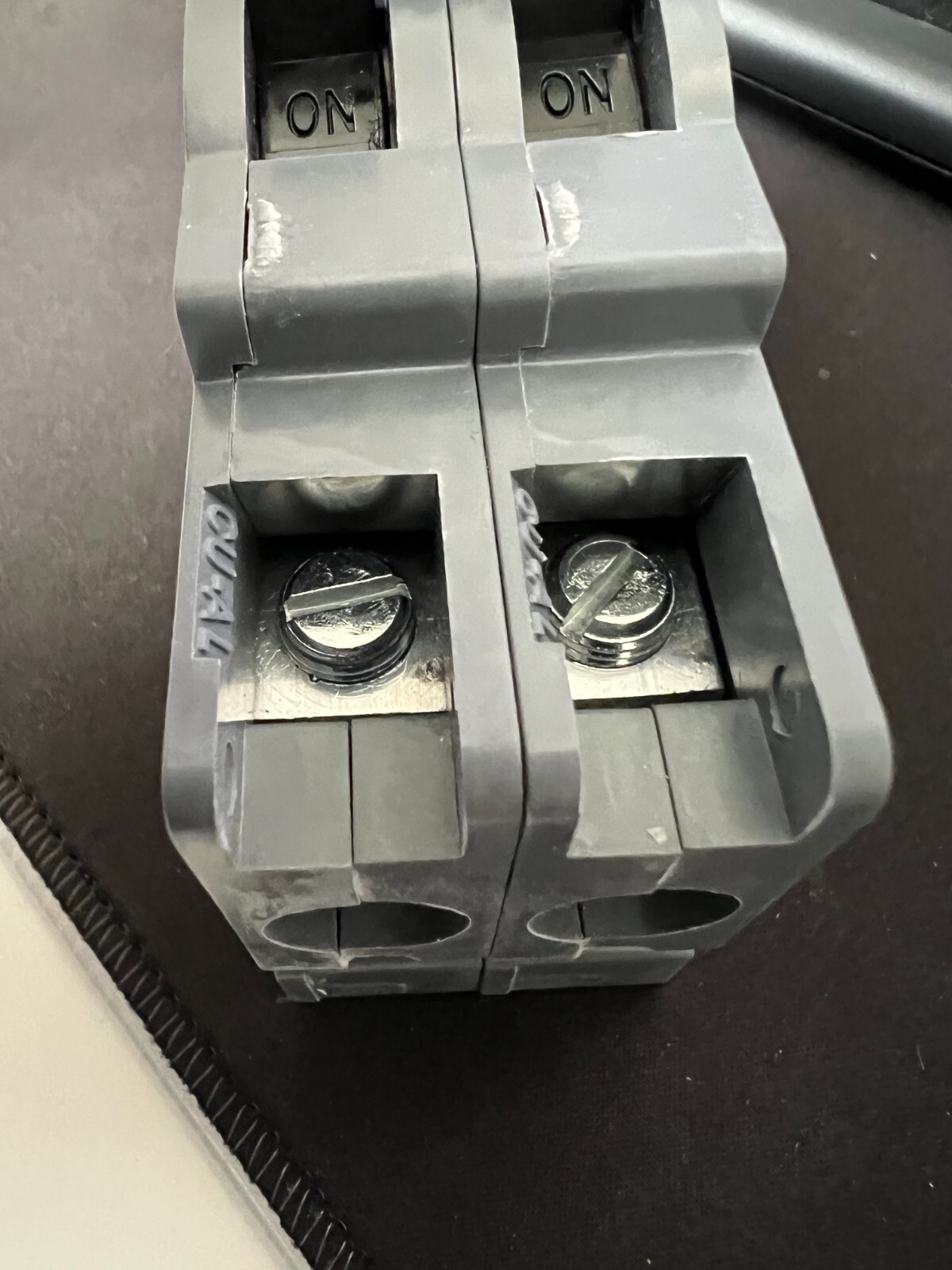 Zinsco QCAL100 100A 2-Pole Circuit Breaker