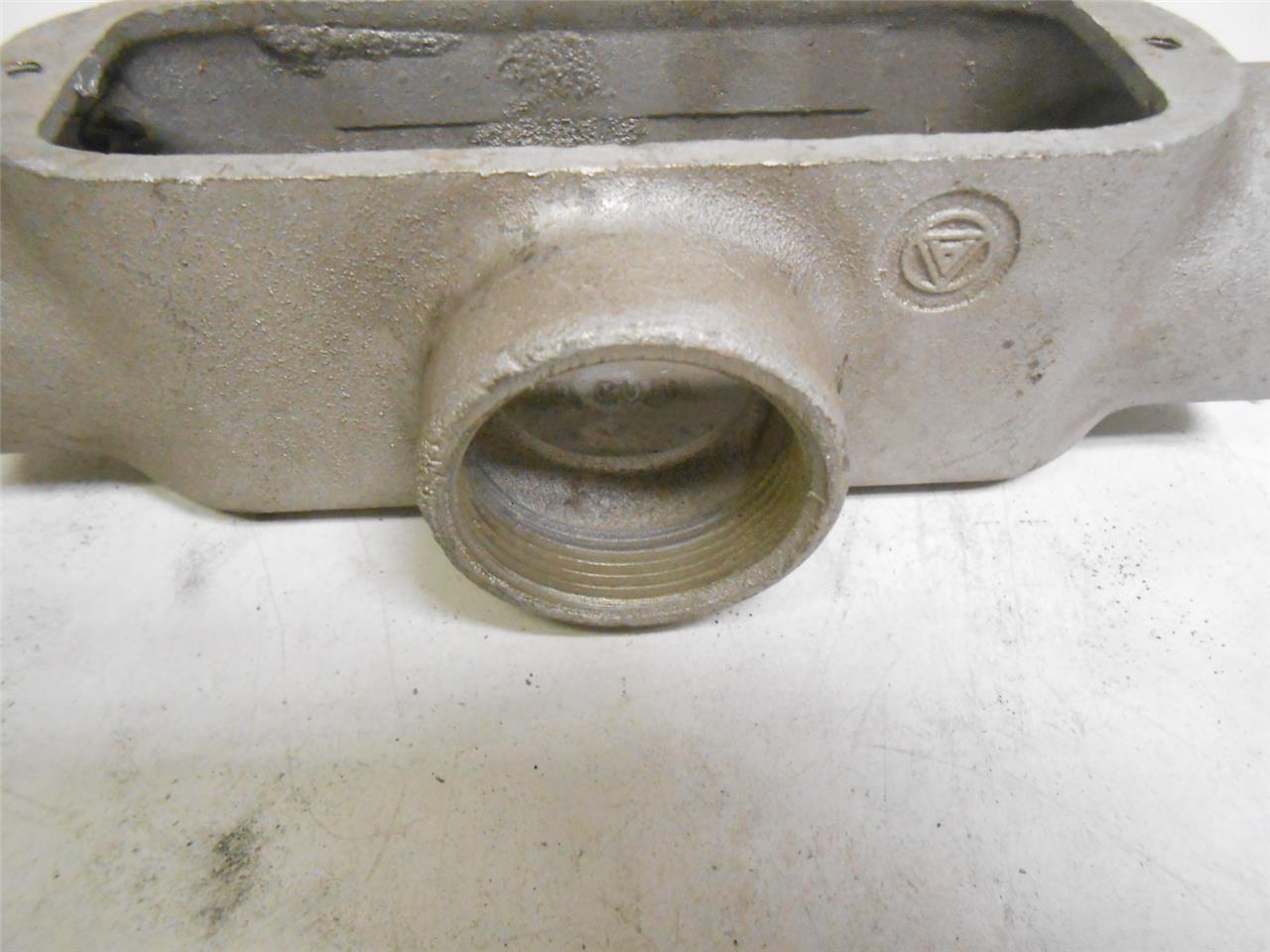 Appleton Unilet 1-1/2" T Conduit, Form 35