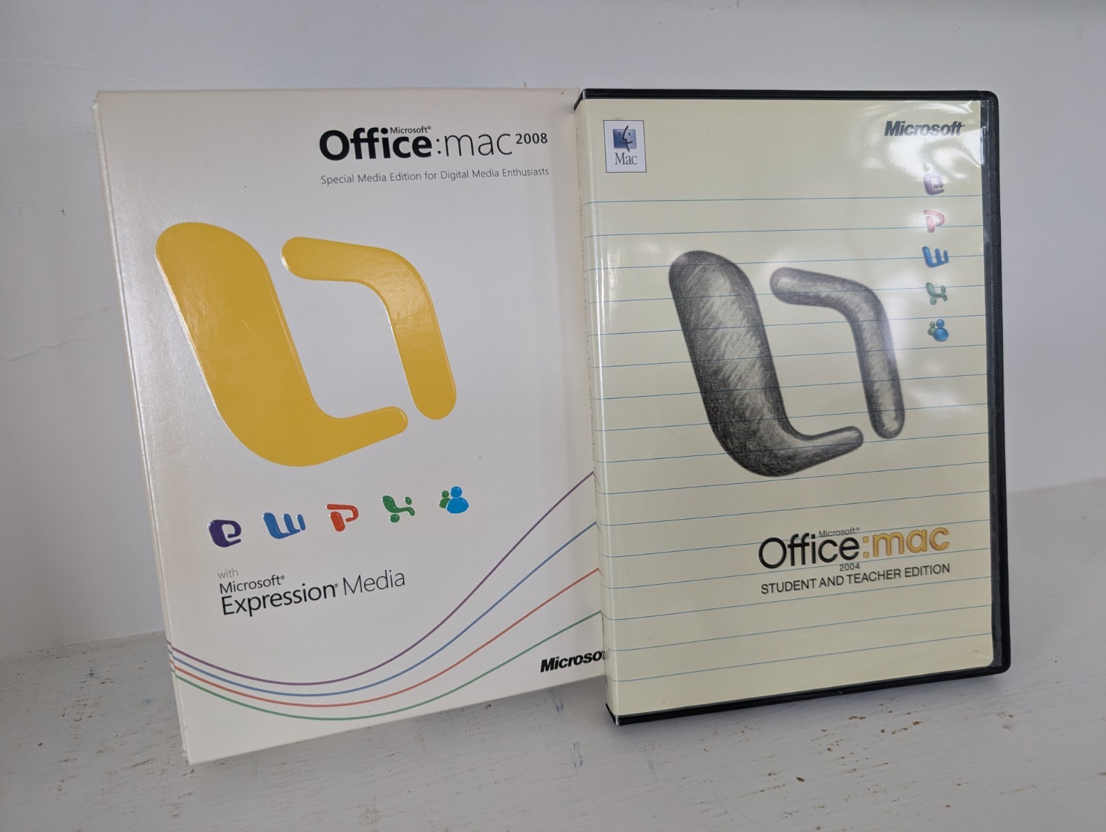 MICROSOFT OFFICE MAC 2008 WITH EXPRESSION MEDIA IN BOX + 2004 Office Student Ed