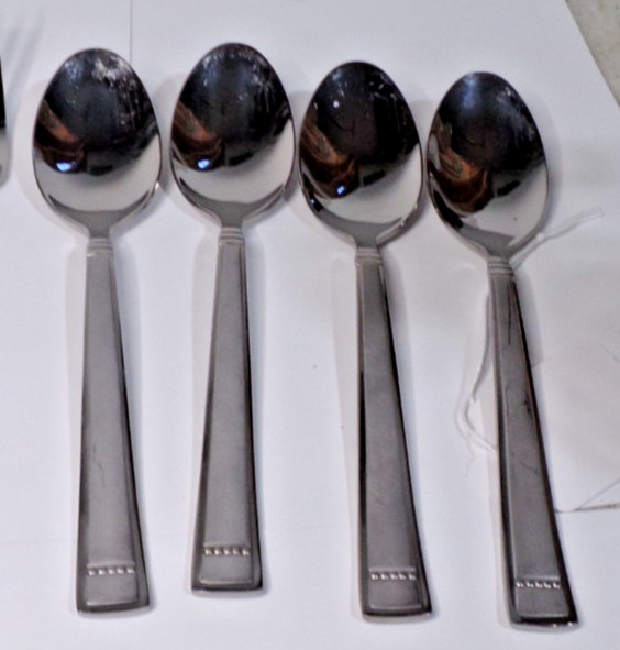 Towle Camridge JENNA MIRROR Stainless Flatware - 4 place settings 20pcs NICE!