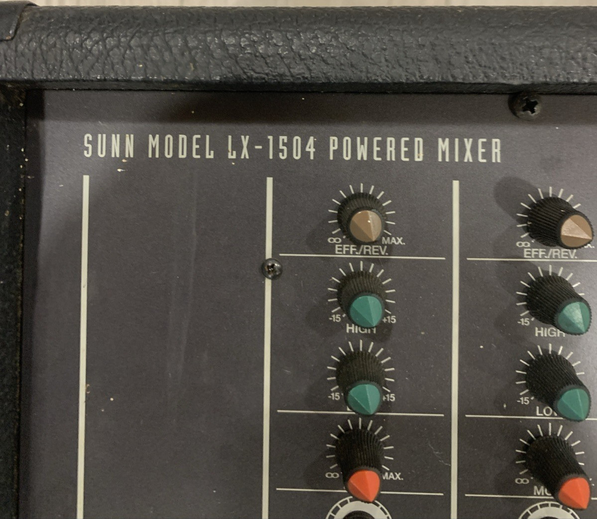 Fender Sunn Model LX-1504 4 Channel Powered Mixer