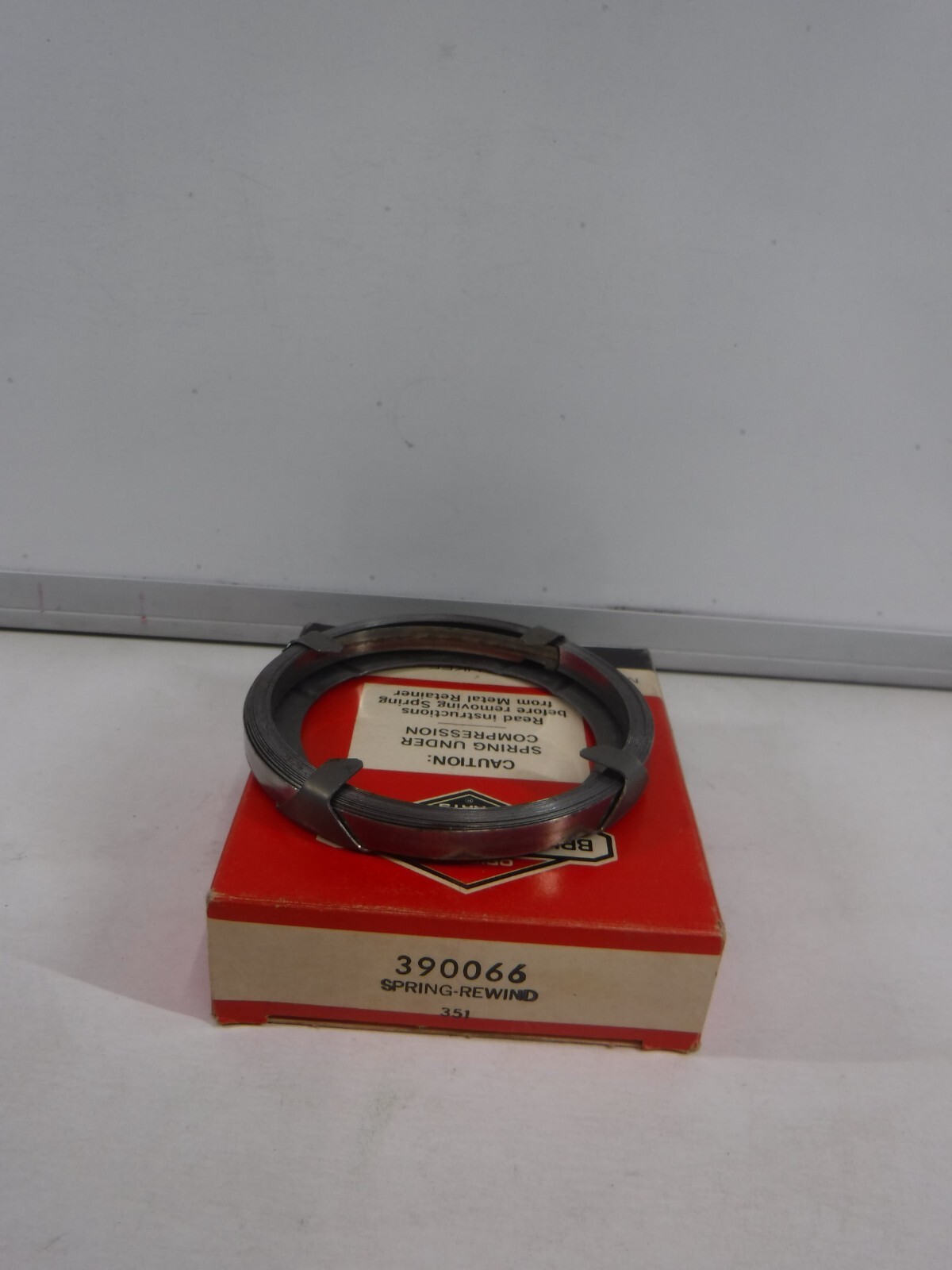 NOS OEM BRIGGS & STRATTON REWIND SPRING PART# 390066  2PACK