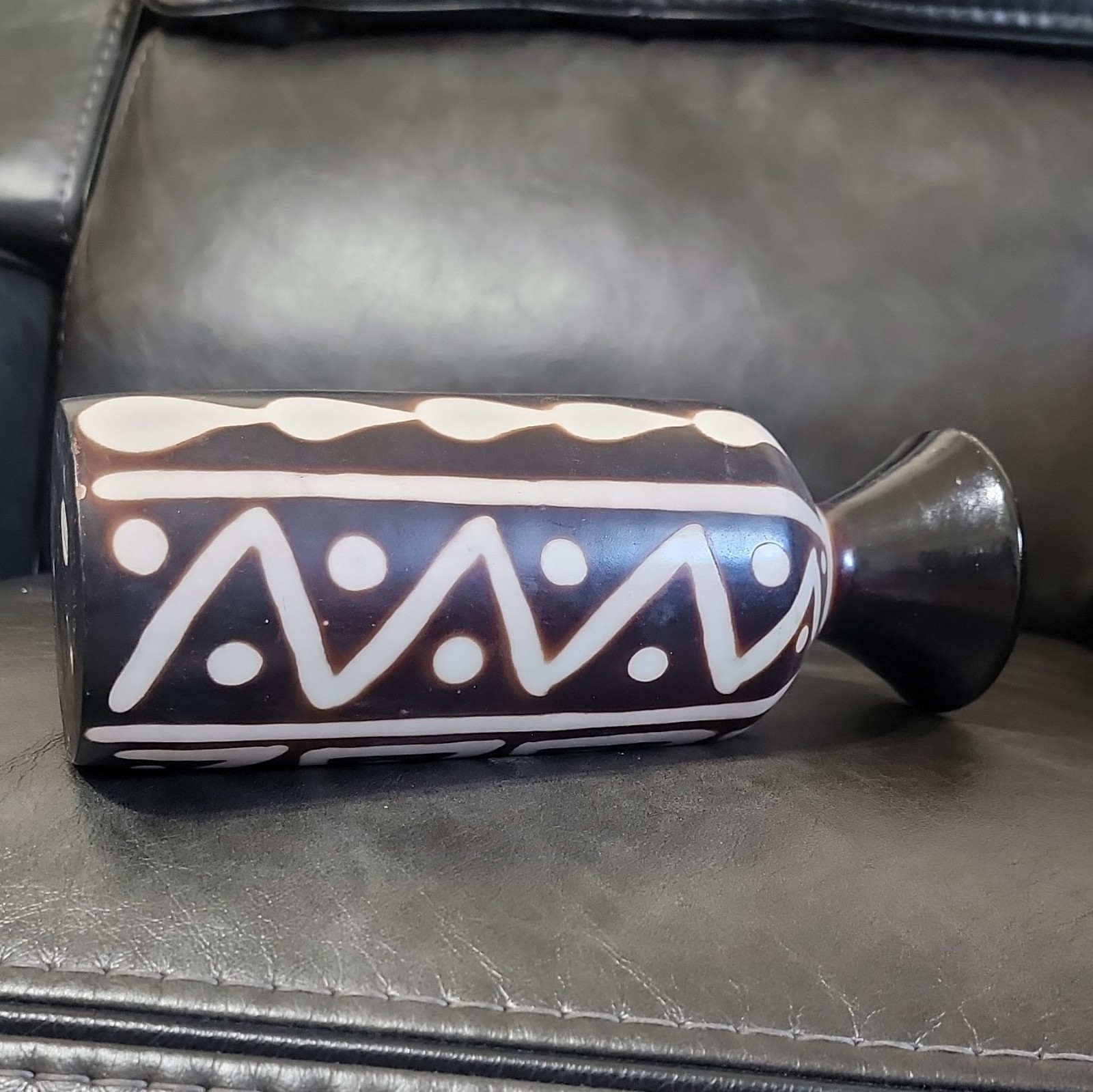 Artesania El Tesoro Chulucanas Peruvian Pottery Vase Ricardo Castillo