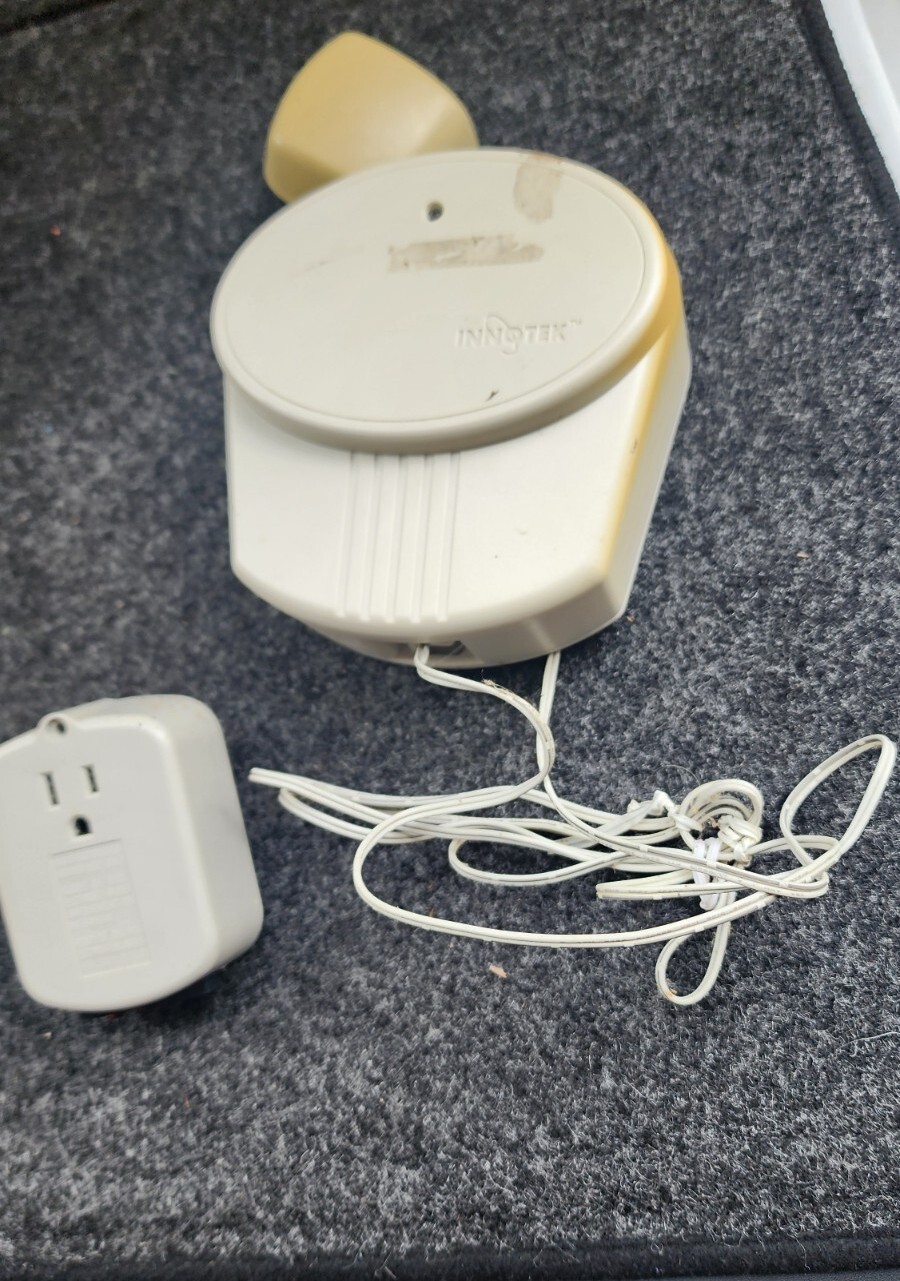Innotek Smart Dog M024100 Transmitter Dog Containment + ?