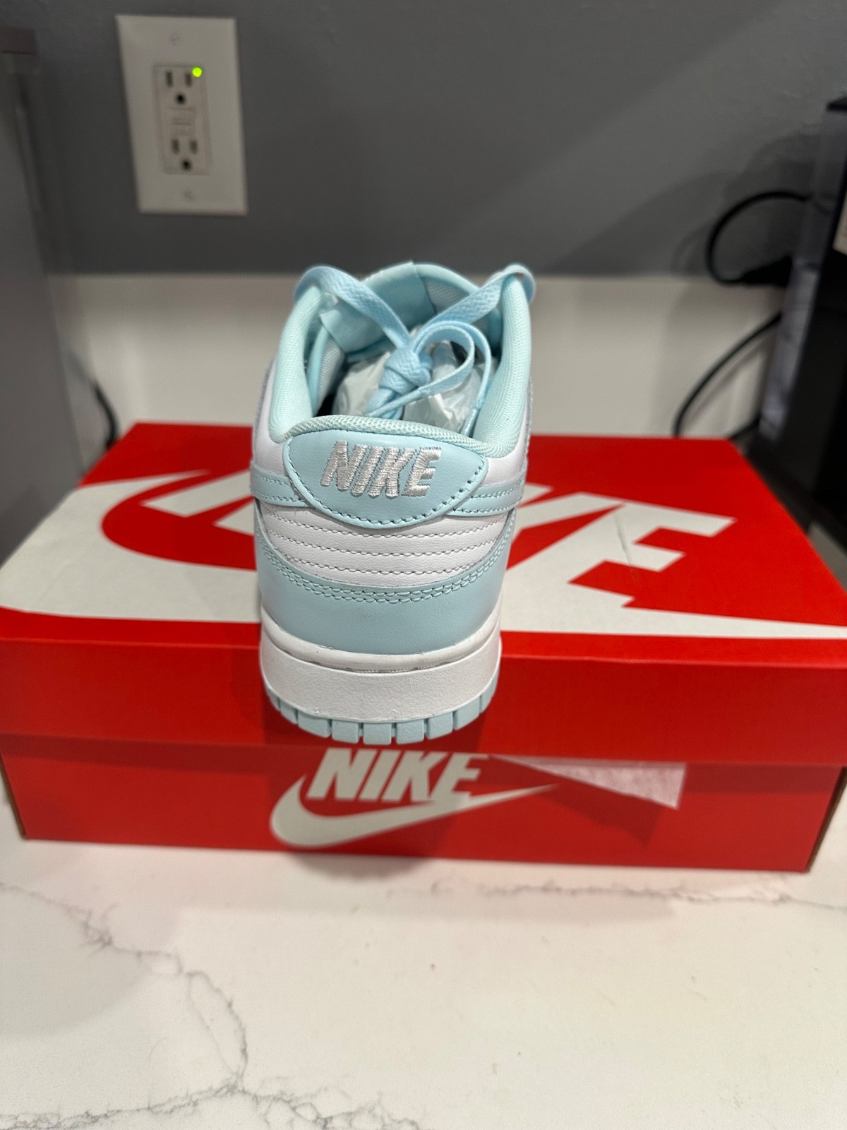 Size 9 Men New Nike Dunk Low Glacier Blue