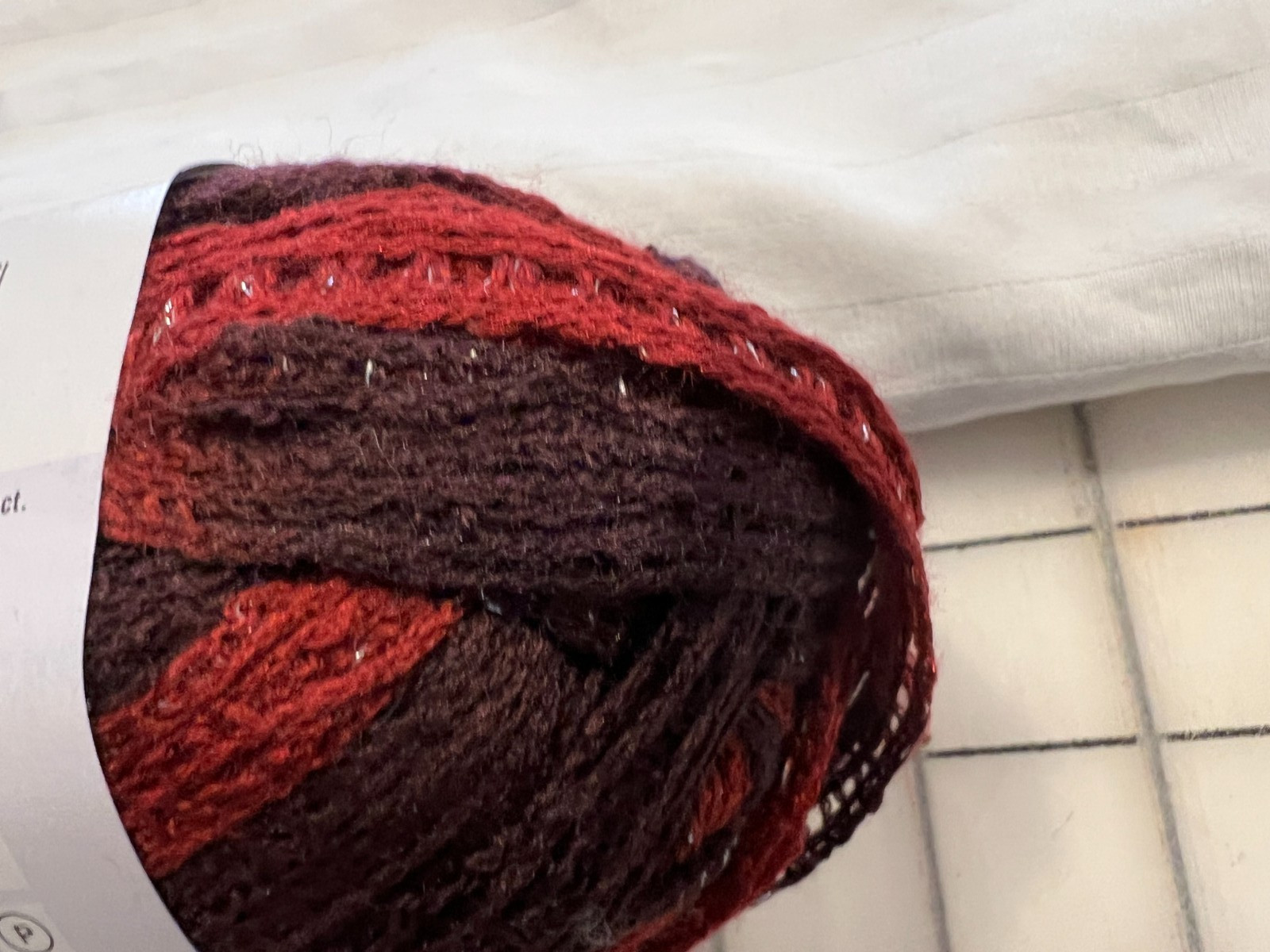 YARN RED HEART BOUTIQUE SASHAY Tango