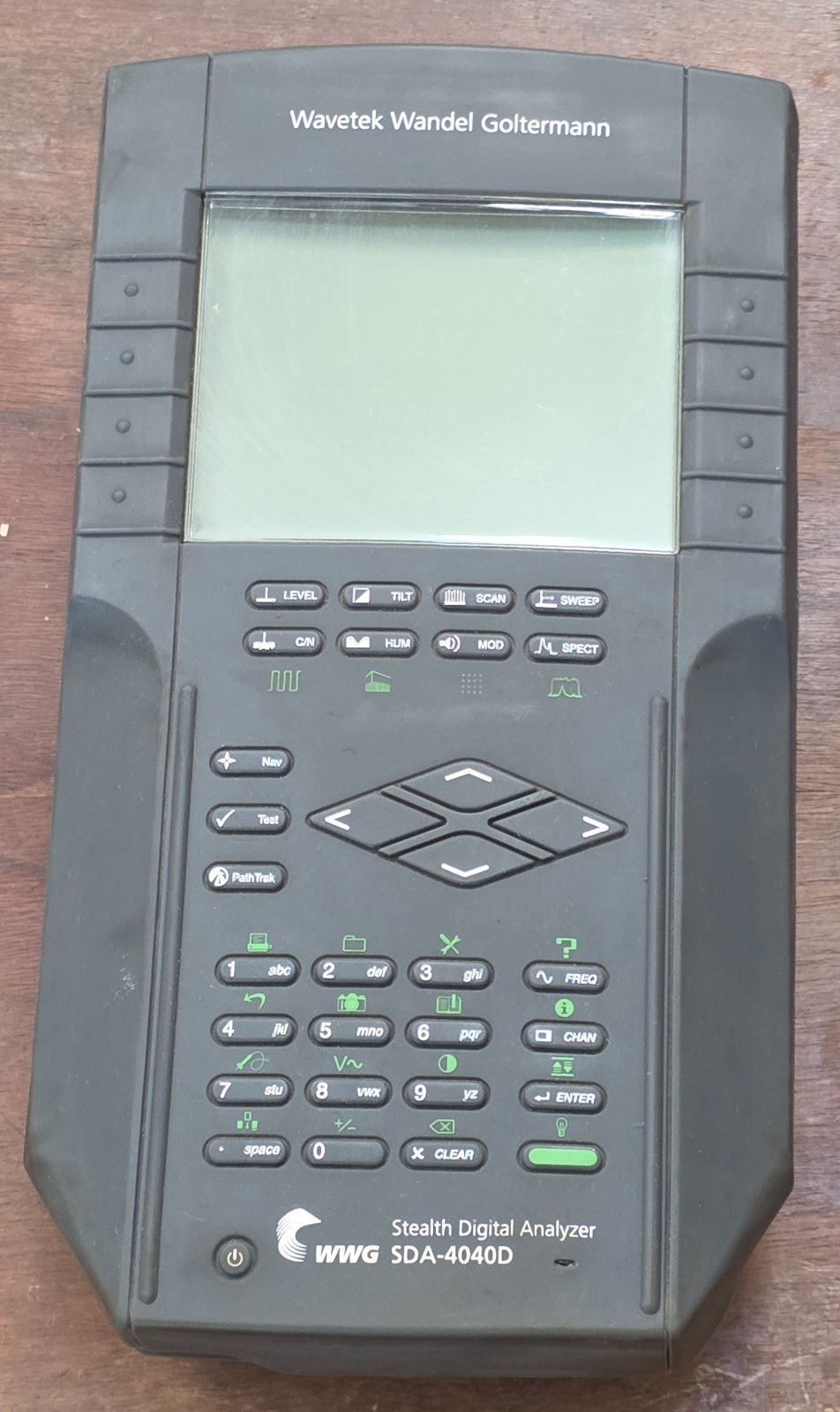 WAVETEK SDA 4040D Stealth Digital Analyzer with Carrying Case - No power cord