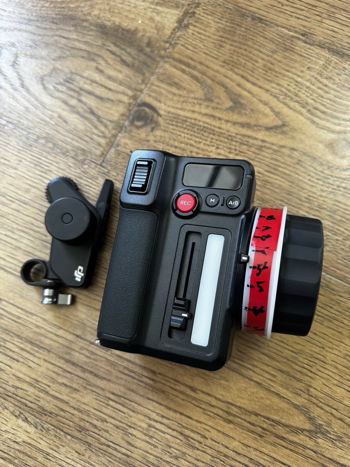 DJI Focus Pro Hand Unit + Focus Motor