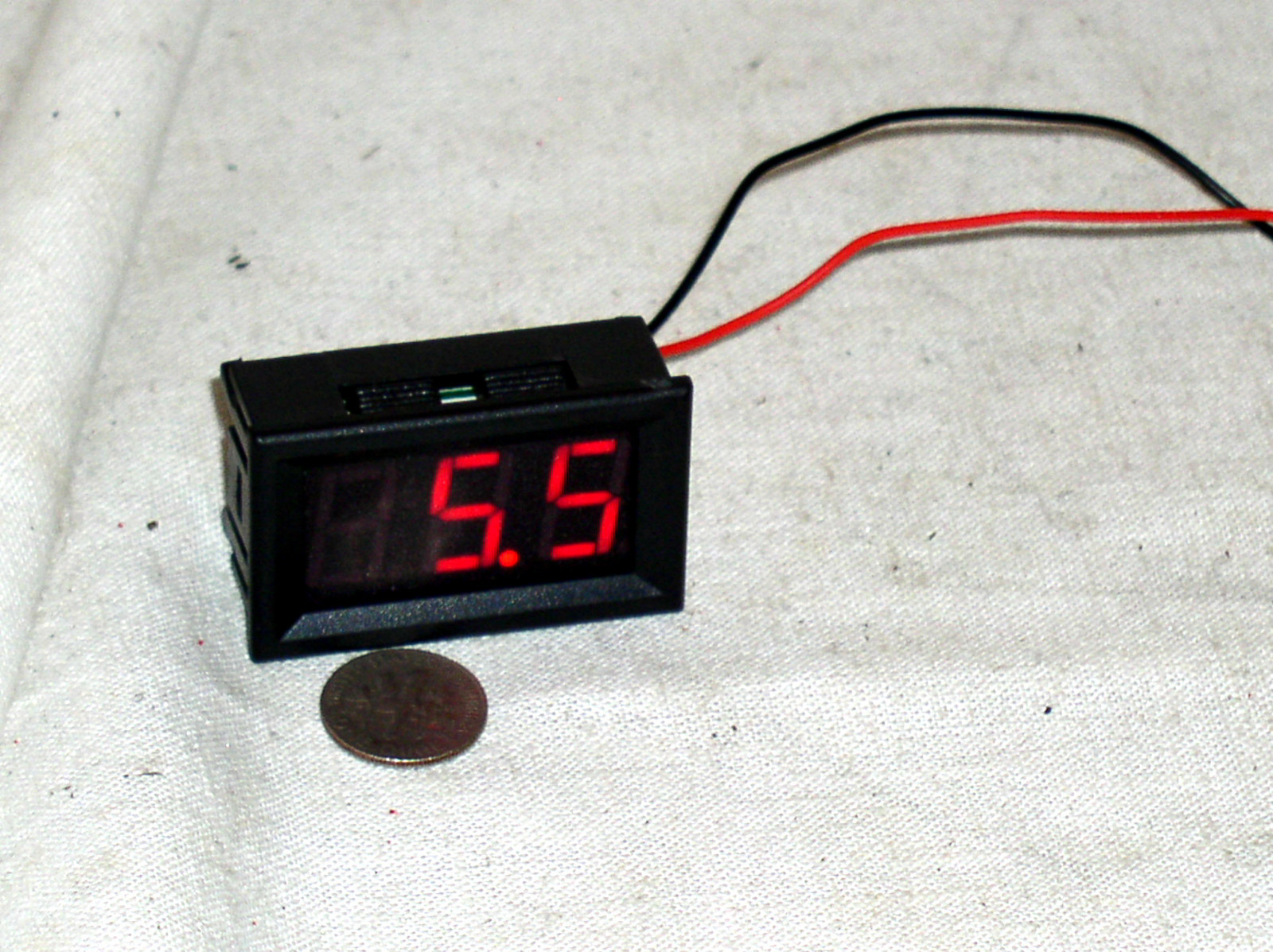 RED LED 3 DIGIT 2 WIRE AUTOMOTIVE VOLTMETER 3-30V CAR RV DC VOLT PANEL METER USA