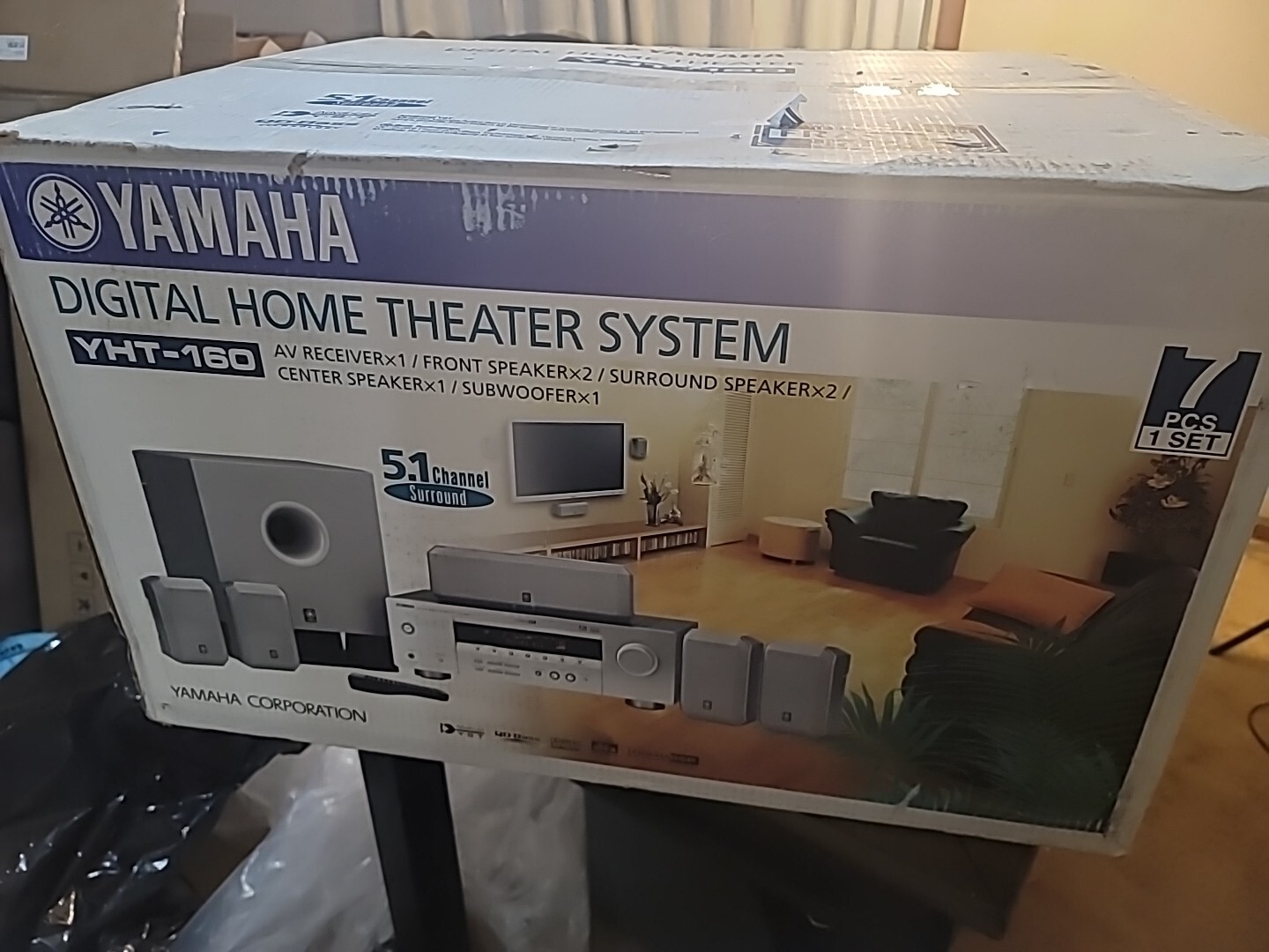 YAMAHA 7 PIECE (YHT-160) Full 5.1-Channel SURROUND DIGITAL HOME Cinema System